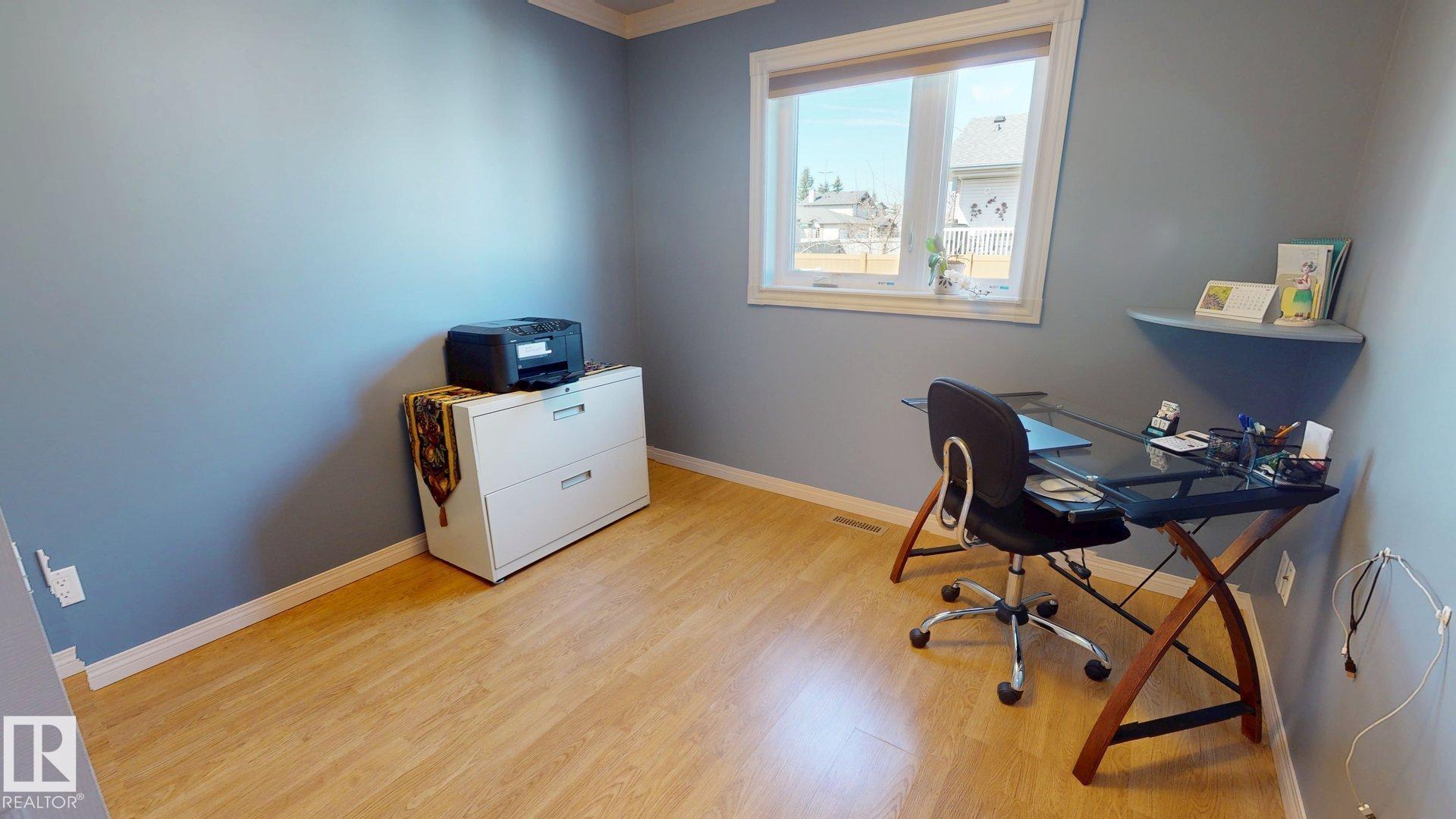 Photo 14 at 76 Chancery Way, Charlton Heights, Sherwood Park