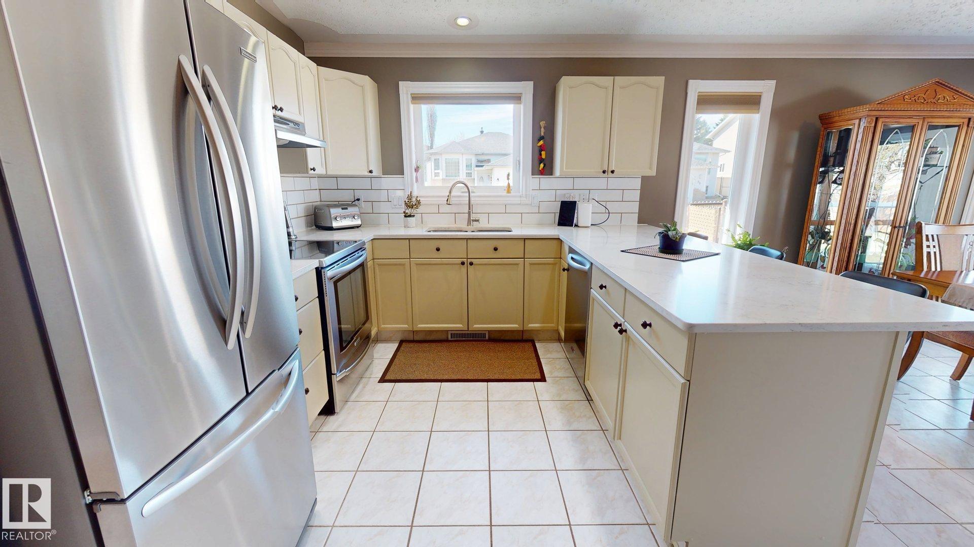 76 Chancery Way, Charlton Heights, Sherwood Park