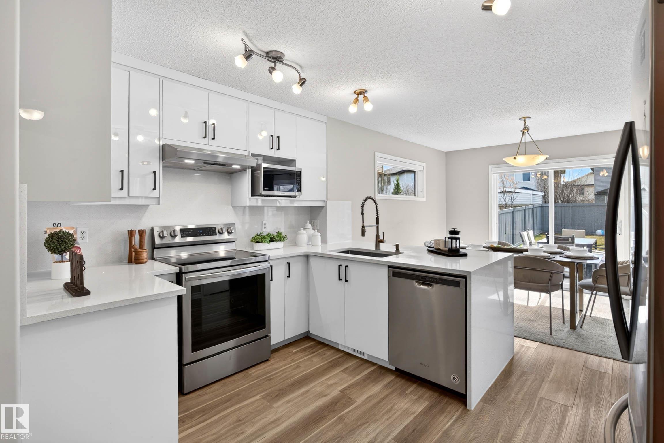 https://zimg.paragon.ice.com/ParagonImages/Property/PM/RAE/225399357/12/0/0/bd6b958bf532639d0f0208f5b7b35598/1/d2131e5306e6232fae71cf12ca5e12e0/225399357-e4bf7702-0ba9-43f5-b376-0abcdd1a50ac.JPG