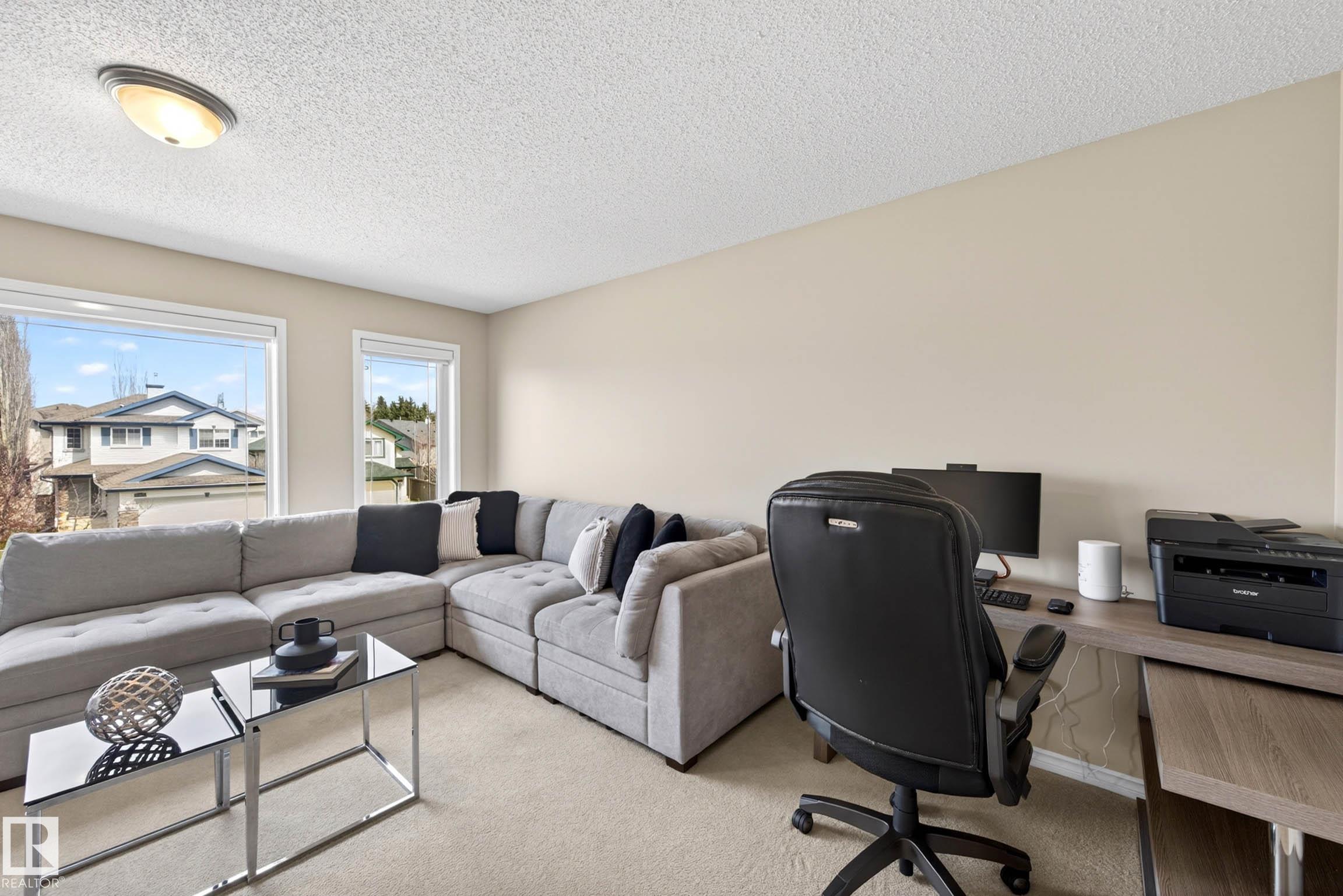 https://zimg.paragon.ice.com/ParagonImages/Property/PM/RAE/225399357/19/0/0/541e7aaf185b4e5a9c94bae29101d200/1/d2131e5306e6232fae71cf12ca5e12e0/225399357-56174535-be54-40cf-9da8-f558980624d9.JPG