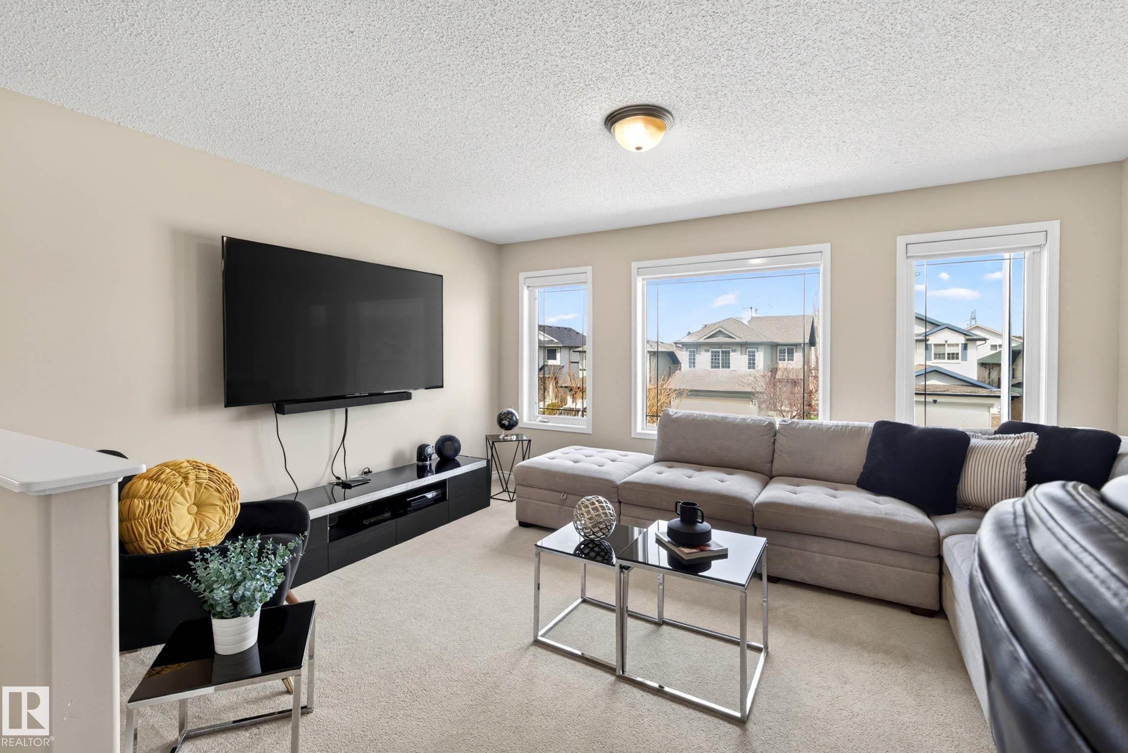 https://zimg.paragon.ice.com/ParagonImages/Property/PM/RAE/225399357/20/0/0/db1c87fc0a32702c168b34275a7bdff7/1/d2131e5306e6232fae71cf12ca5e12e0/225399357-f610415f-89cc-4133-a4b3-9f0a30cf15d4.JPG