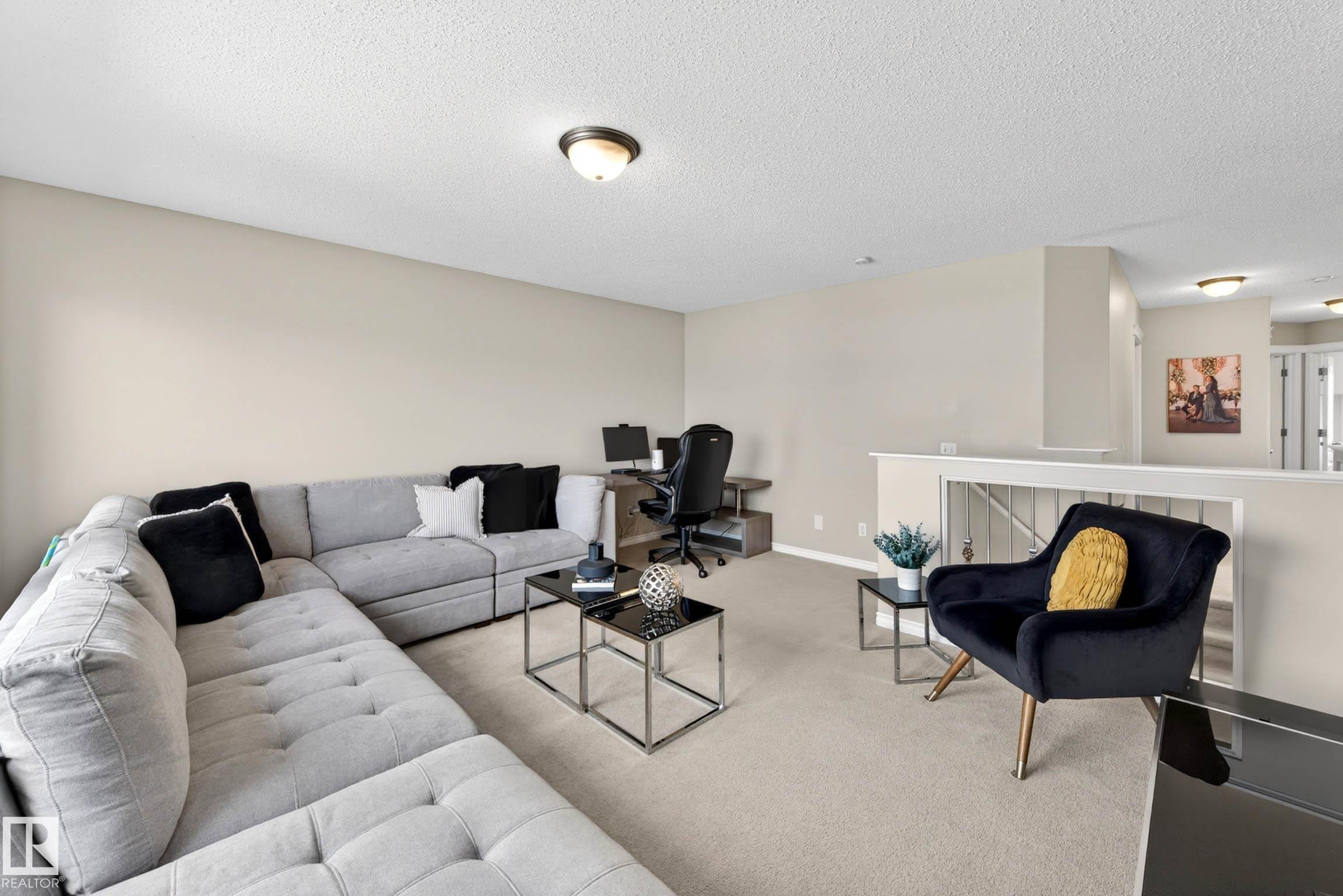 https://zimg.paragon.ice.com/ParagonImages/Property/PM/RAE/225399357/21/0/0/42015d511c61f8c237ca4b0a0691ecea/1/d2131e5306e6232fae71cf12ca5e12e0/225399357-70f8eb27-50d3-45ca-9ac9-a1a29d9d1265.JPG