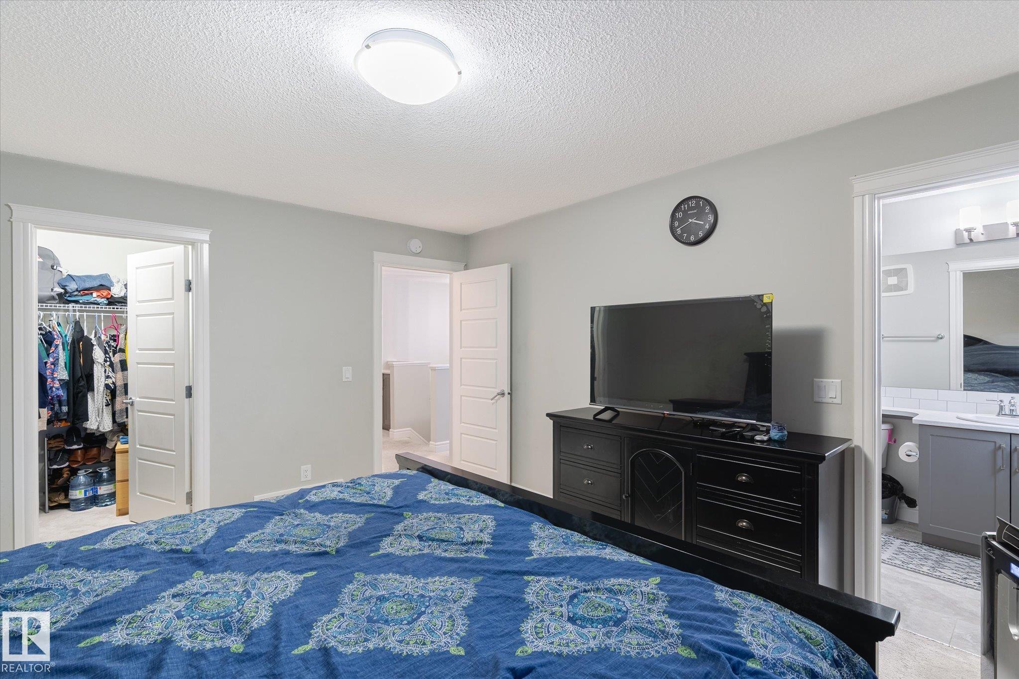 https://zimg.paragon.ice.com/ParagonImages/Property/PM/RAE/225399359/25/0/0/7c8242ac6f2bd6fc3e497594c6606d89/1/27e5dfb306e4e7c4e585e4d453959253/225399359-1AA62B40-7DC8-4662-8A70-499B4D86BA95.JPG