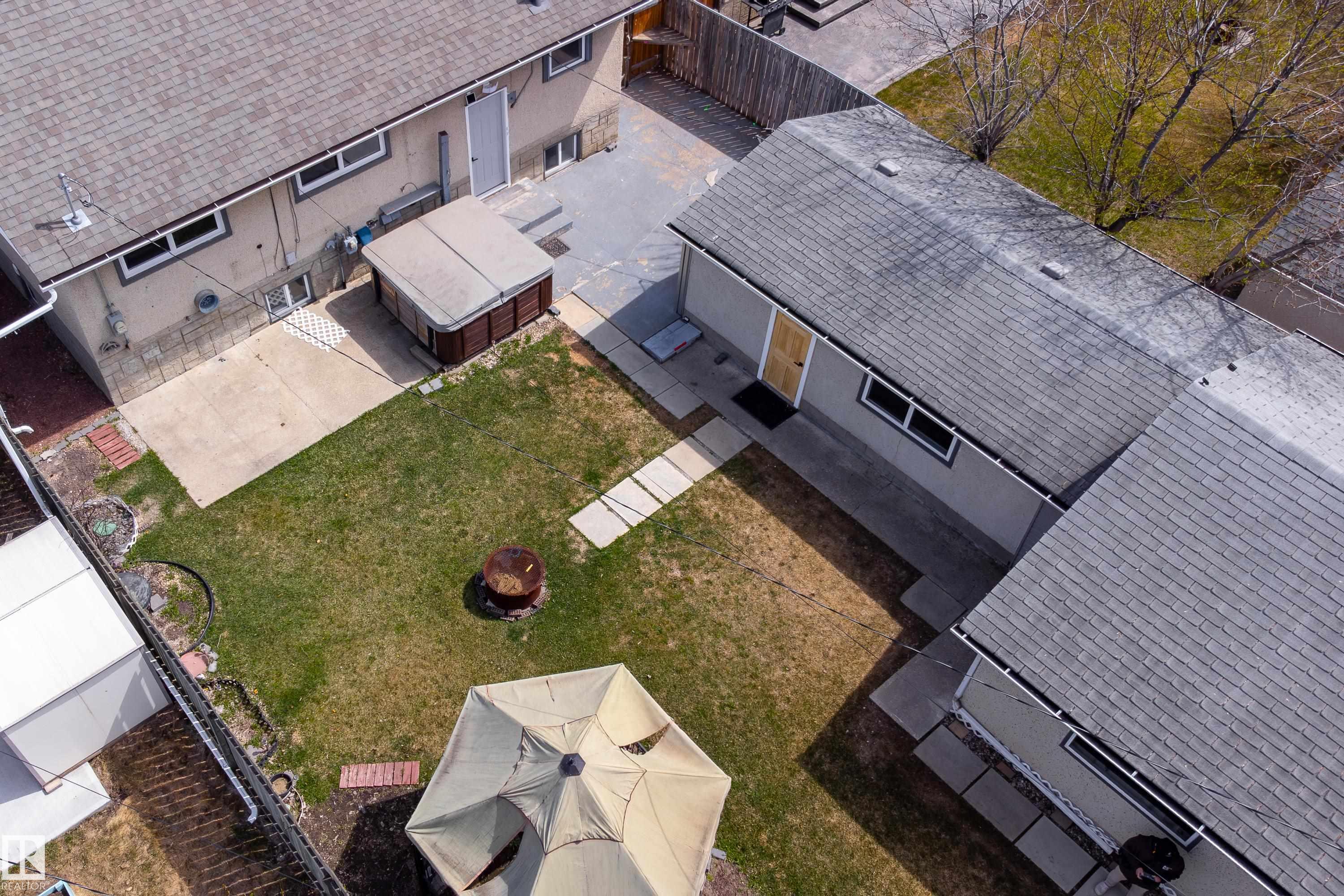 https://zimg.paragon.ice.com/ParagonImages/Property/PM/RAE/225399362/42/0/0/774d9e0e5e71d513751a1d8e9e0d7935/1/4dcb15ca369960decdf701a681f8ae29/225399362-ae4be106-8d24-401a-900a-926bd0106d84.JPG