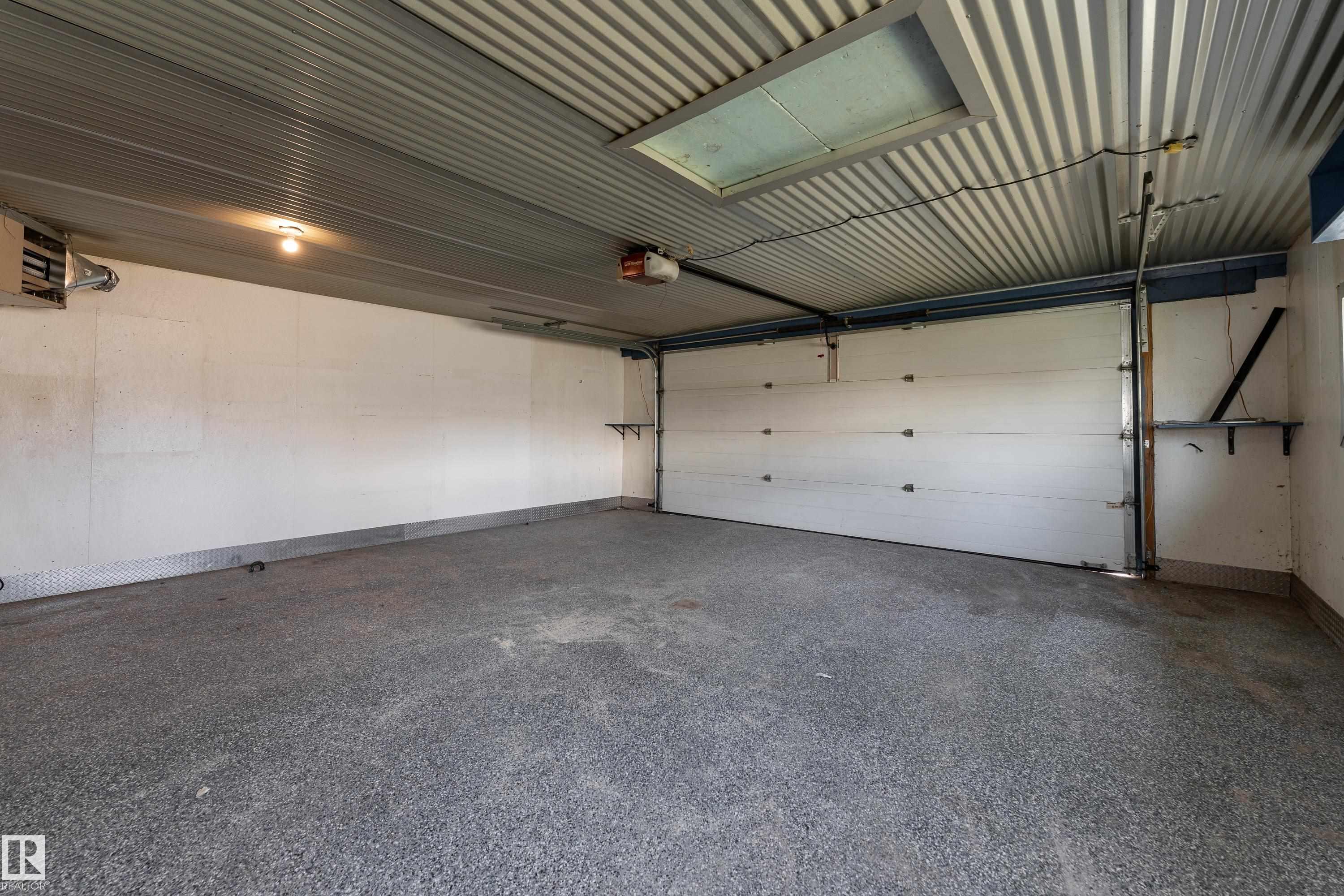 https://zimg.paragon.ice.com/ParagonImages/Property/PM/RAE/225399362/50/0/0/9f02c8e7a3d7cc359cca25836a9fac70/1/4dcb15ca369960decdf701a681f8ae29/225399362-8d9cd365-9351-434d-8b03-224485078612.JPG