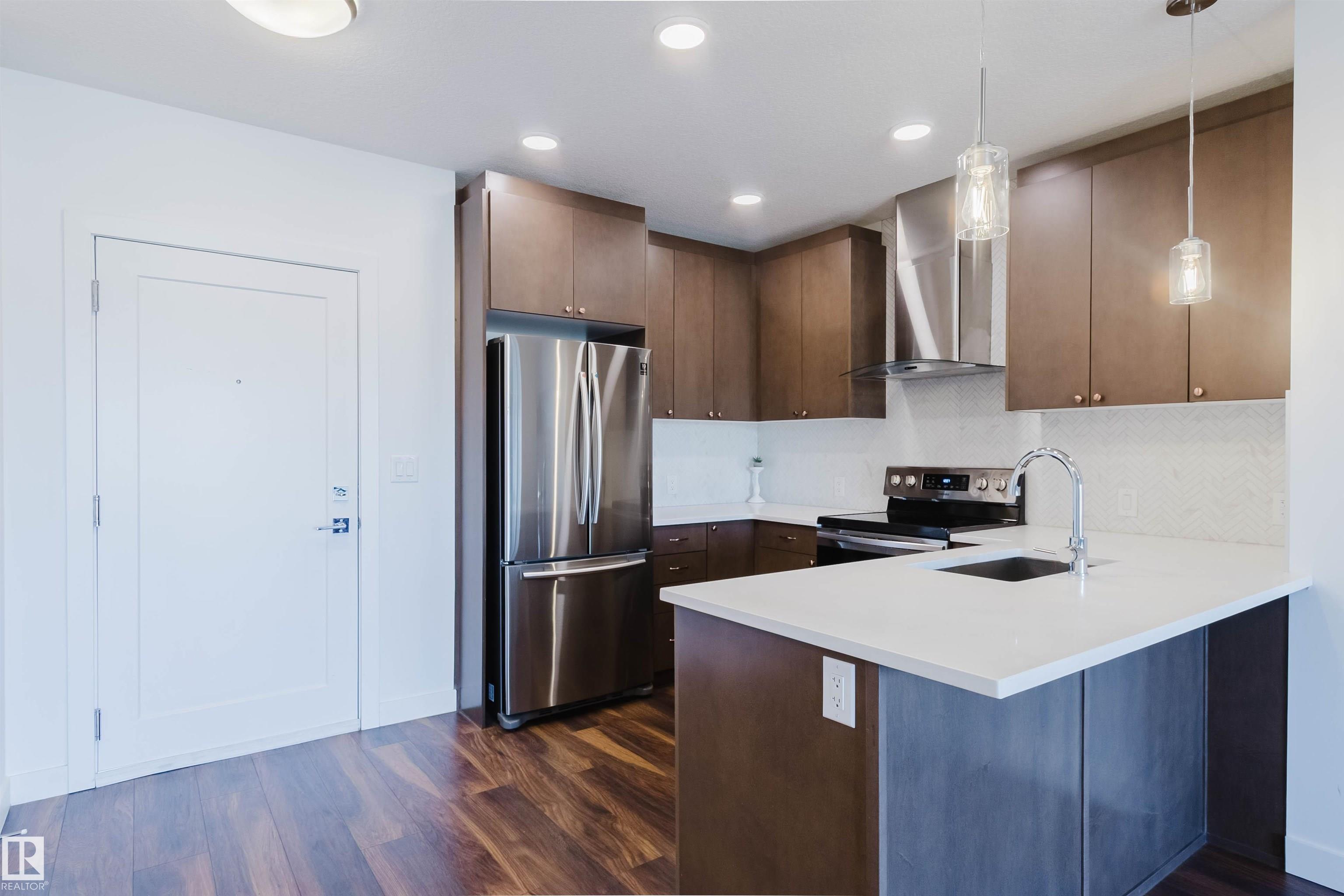 Picture for #205 1316 WINDERMERE WY SW