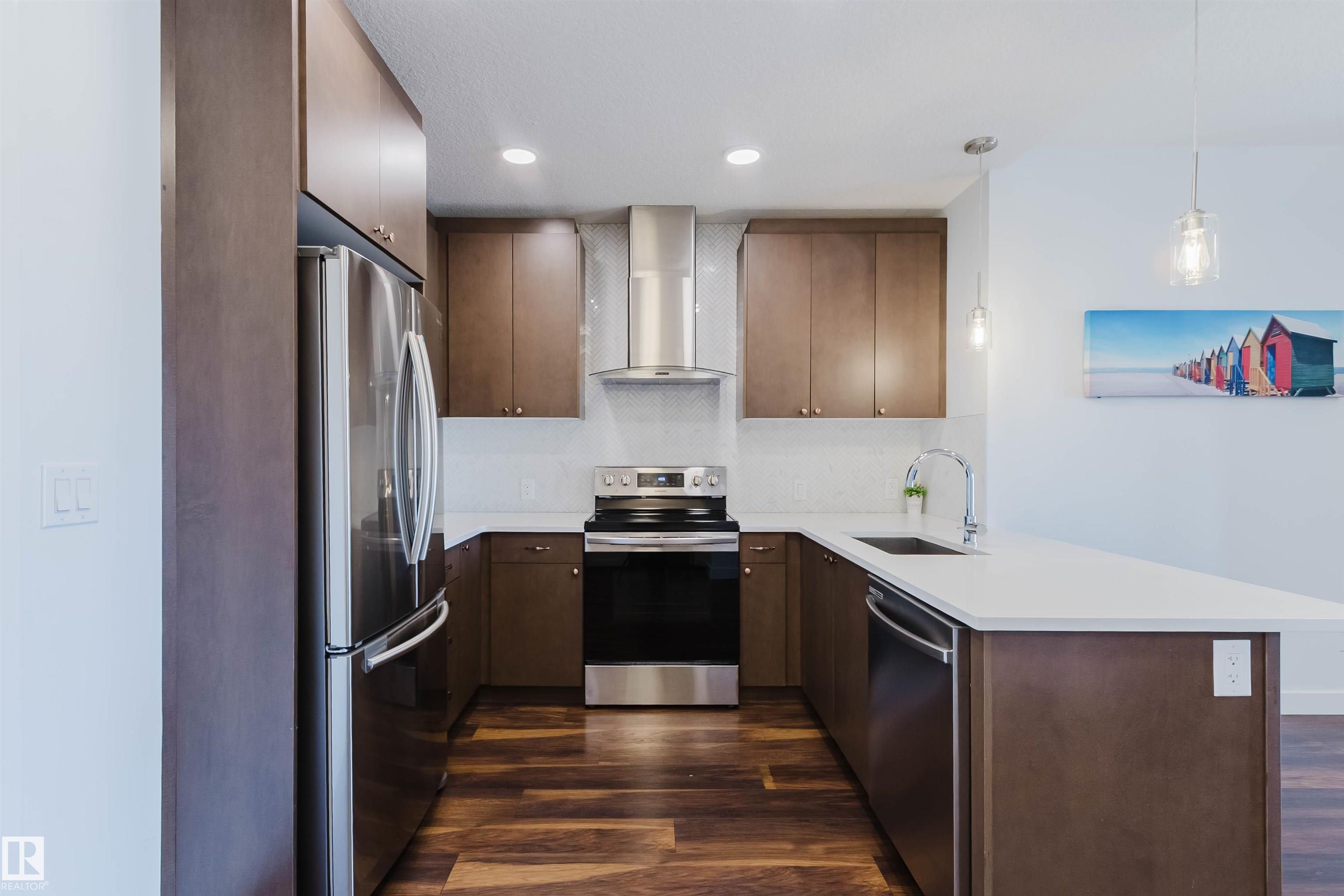 Picture for #205 1316 WINDERMERE WY SW