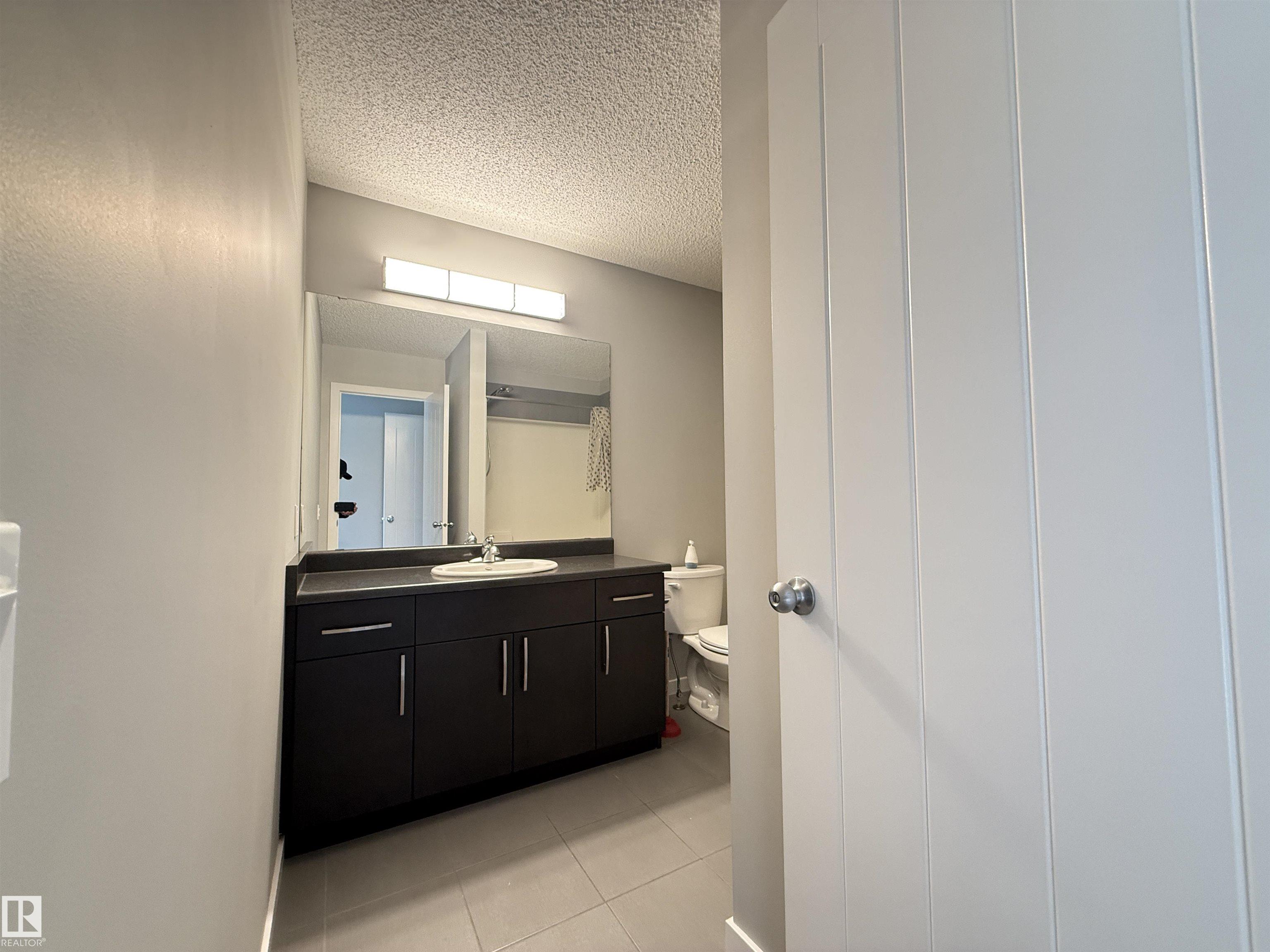 https://zimg.paragon.ice.com/ParagonImages/Property/PM/RAE/225399366/12/0/0/1a3353c1679908f1c81b0548b25186df/1/e0aaf61d1107046ce651087376685ddb/225399366-dea513ea-f48a-48a4-9f3d-6b17cf721ed3.JPG