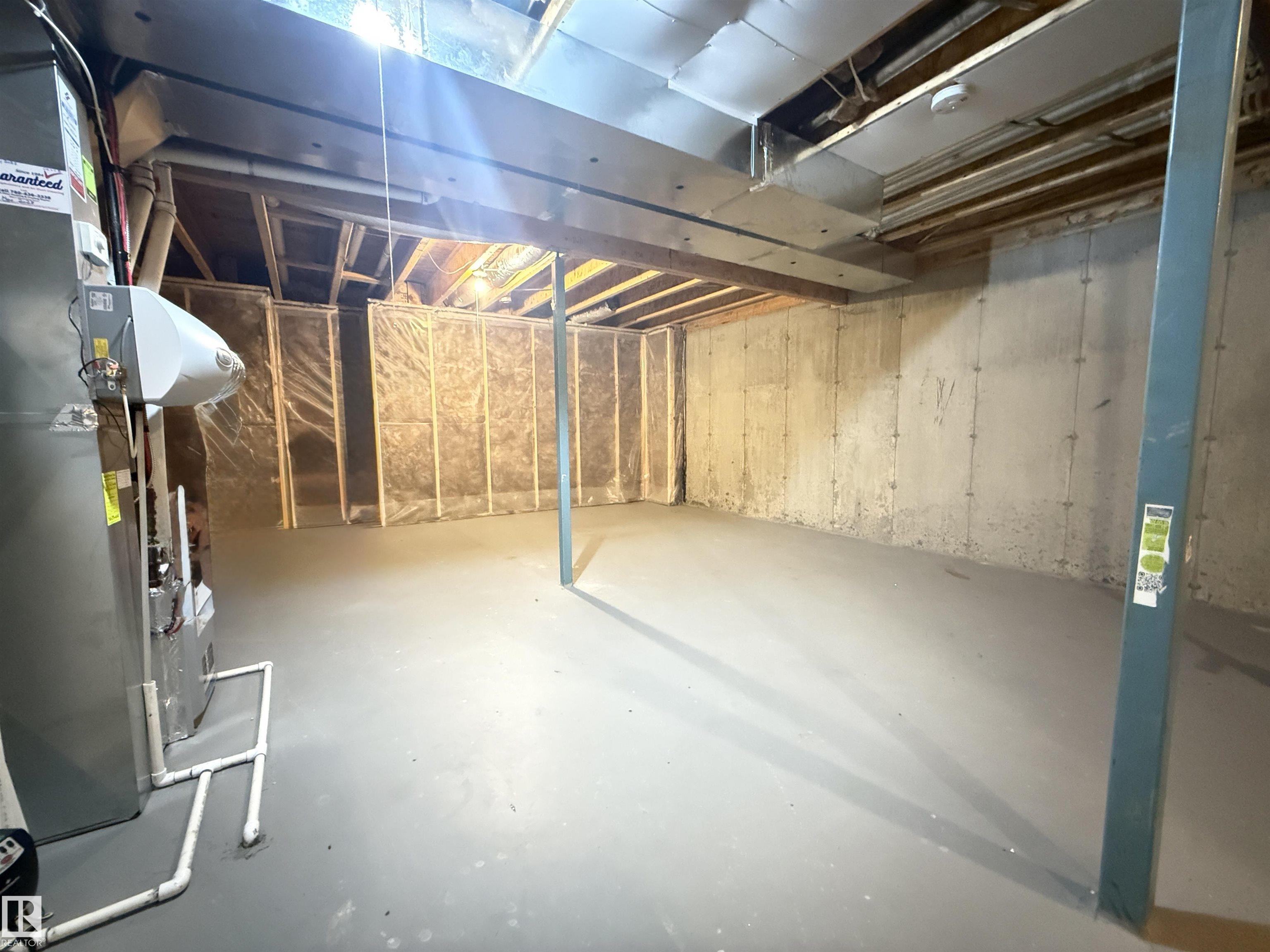 https://zimg.paragon.ice.com/ParagonImages/Property/PM/RAE/225399366/20/0/0/80c2eda2b88a230be91916bf073541f6/1/e0aaf61d1107046ce651087376685ddb/225399366-42e5c1be-1848-457f-81a5-f90bb3ec3730.JPG