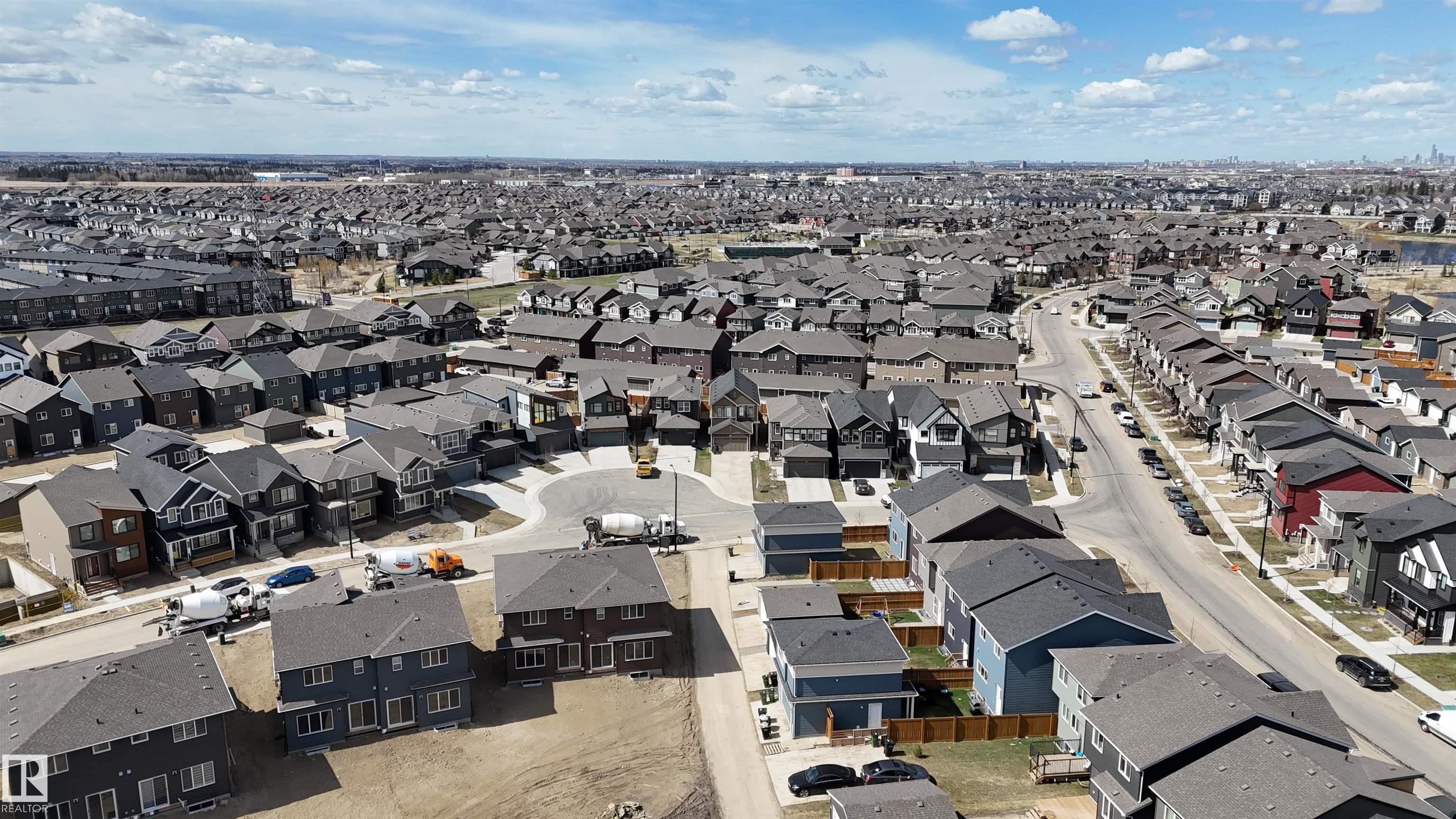 https://zimg.paragon.ice.com/ParagonImages/Property/PM/RAE/225399367/37/0/0/43648f17cdac99b6c5b87398c017b100/1/f05729ce8f91e721312c97fb3d28435c/225399367-319dc18c-238a-4f6e-8790-d91a94d673e5.JPG