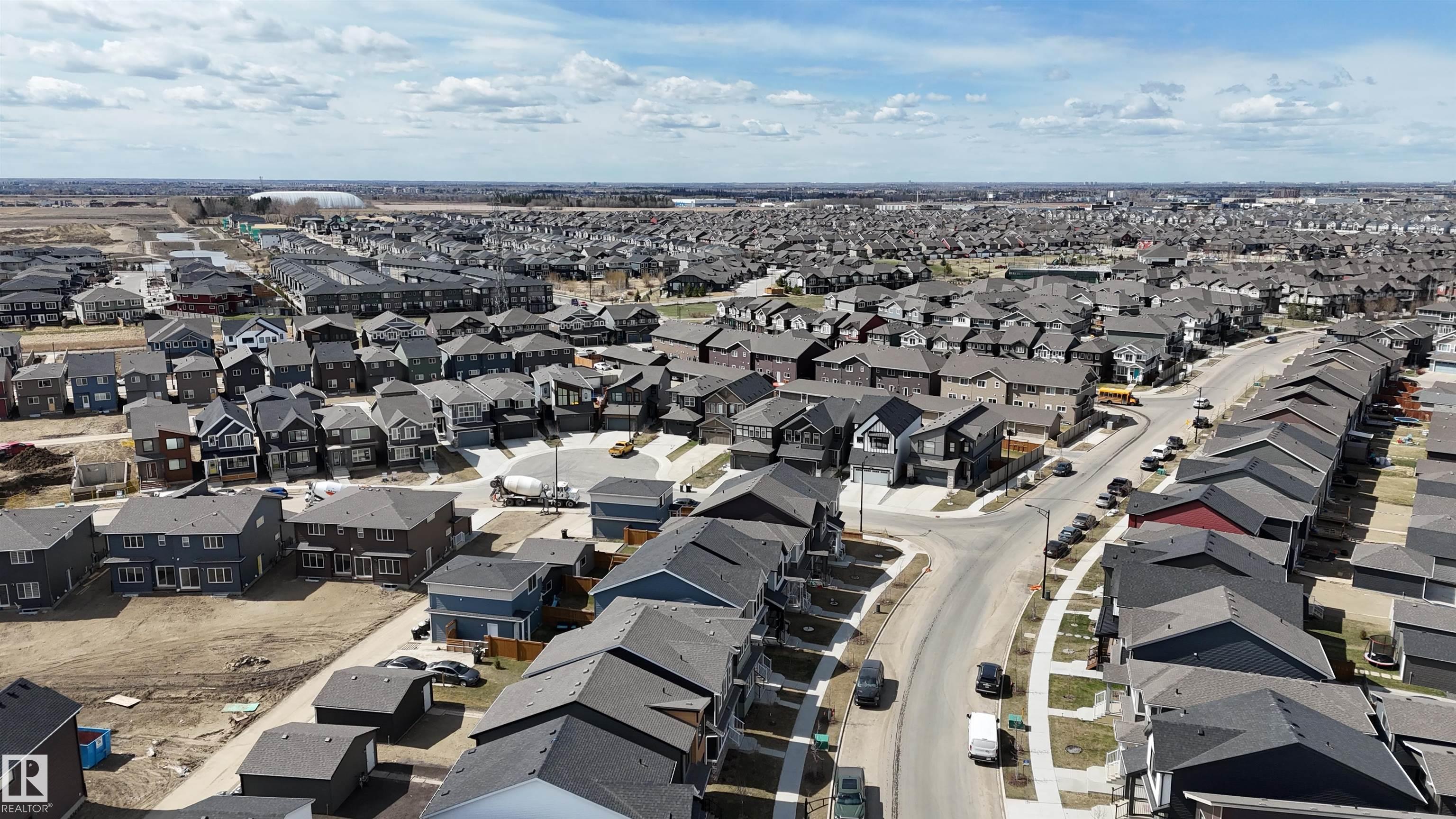 https://zimg.paragon.ice.com/ParagonImages/Property/PM/RAE/225399367/38/0/0/439227e4a7b661785f5bd53c21b559a5/1/f05729ce8f91e721312c97fb3d28435c/225399367-74f14152-464e-49dc-86b3-31a438144464.JPG