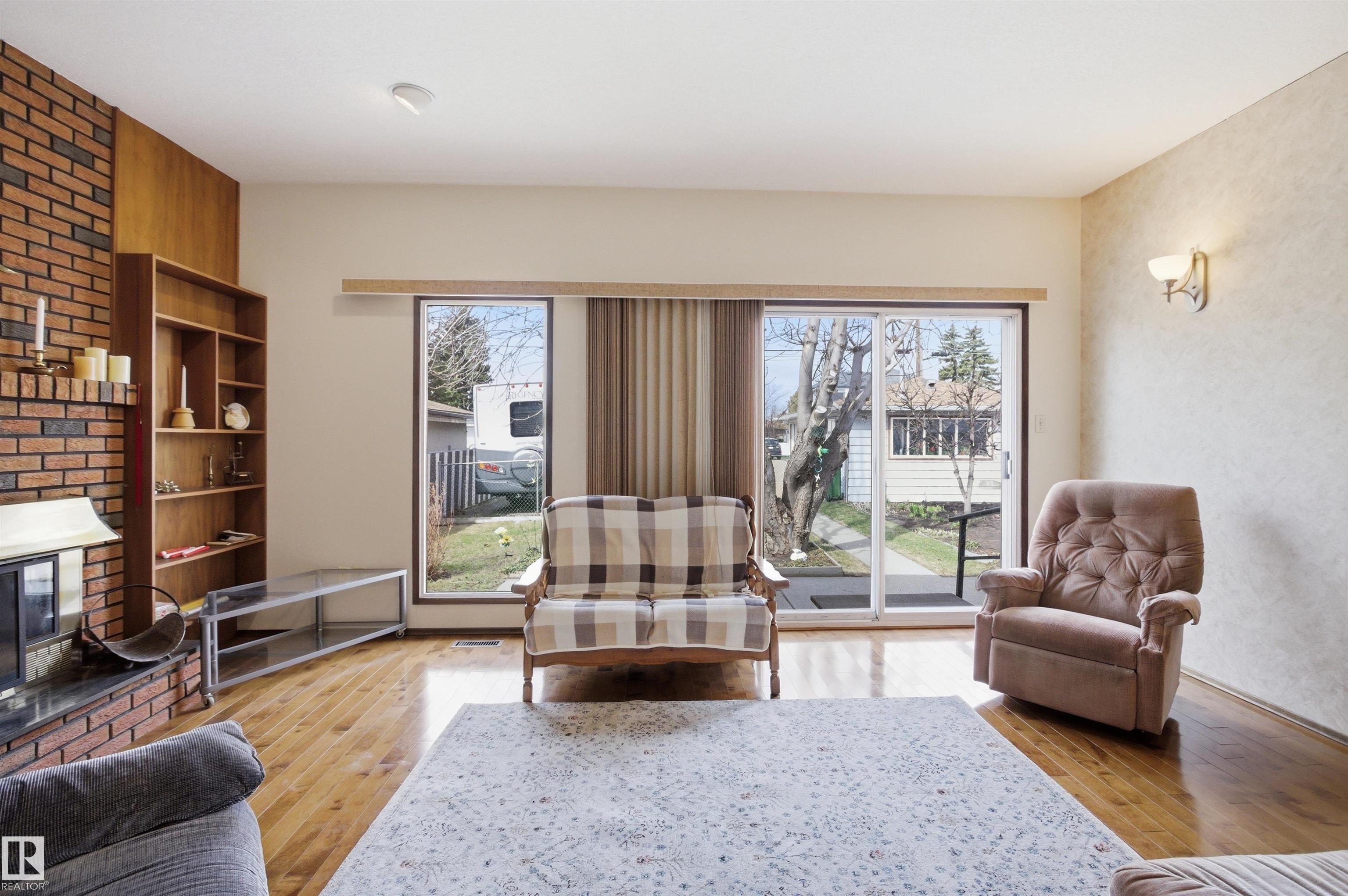 https://zimg.paragon.ice.com/ParagonImages/Property/PM/RAE/225399369/18/0/0/d8ded342c698ca7ce5170843f9653d38/1/b62939aa7da765661161a87e11f15367/225399369-ddd0a9cc-37e3-44b2-b053-f4207958eccb.JPG