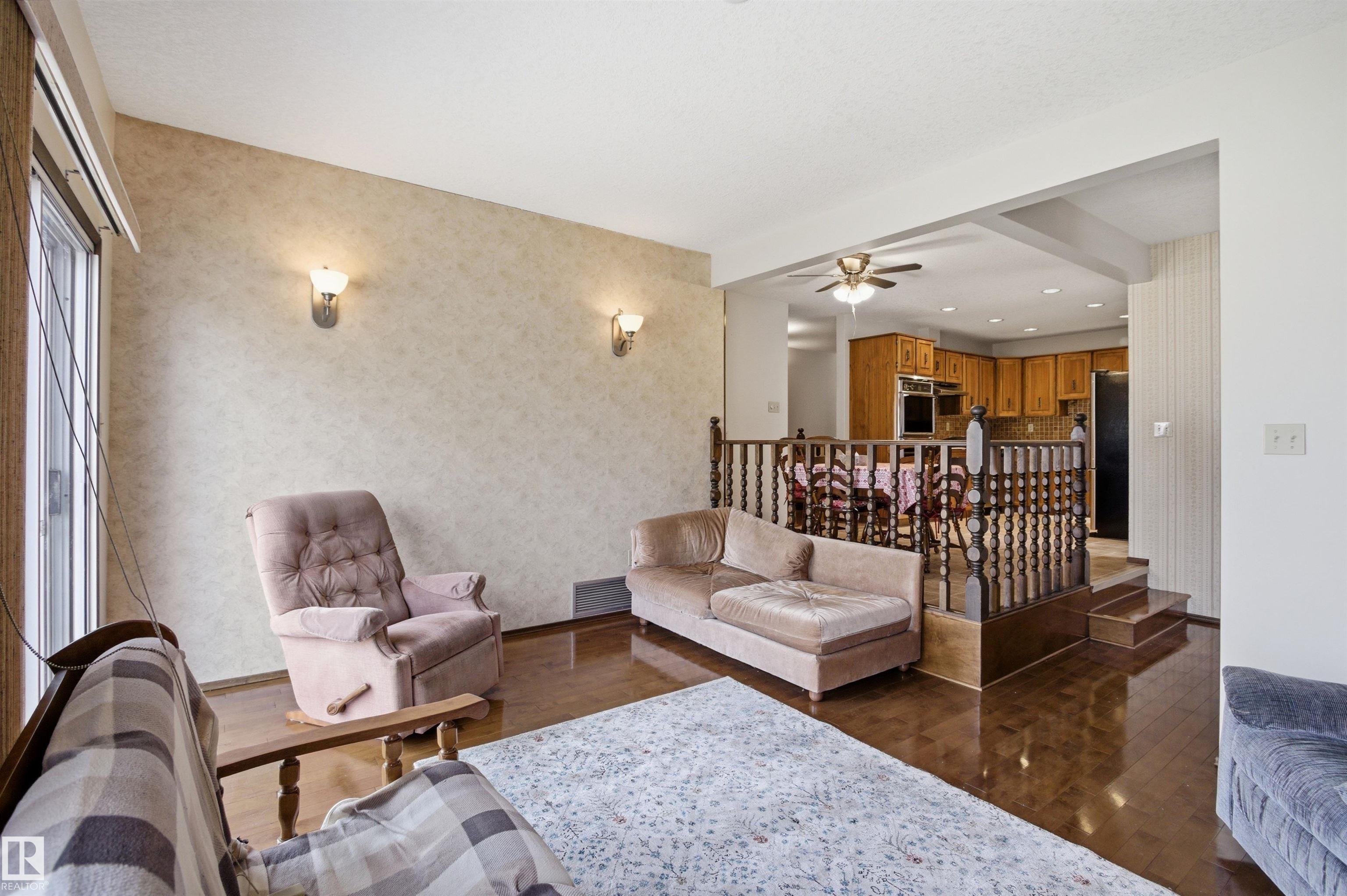 https://zimg.paragon.ice.com/ParagonImages/Property/PM/RAE/225399369/20/0/0/a30026ae48577111c7344e8256632bf6/1/b62939aa7da765661161a87e11f15367/225399369-57a5a92f-9c37-4500-9813-2a365be6937f.JPG