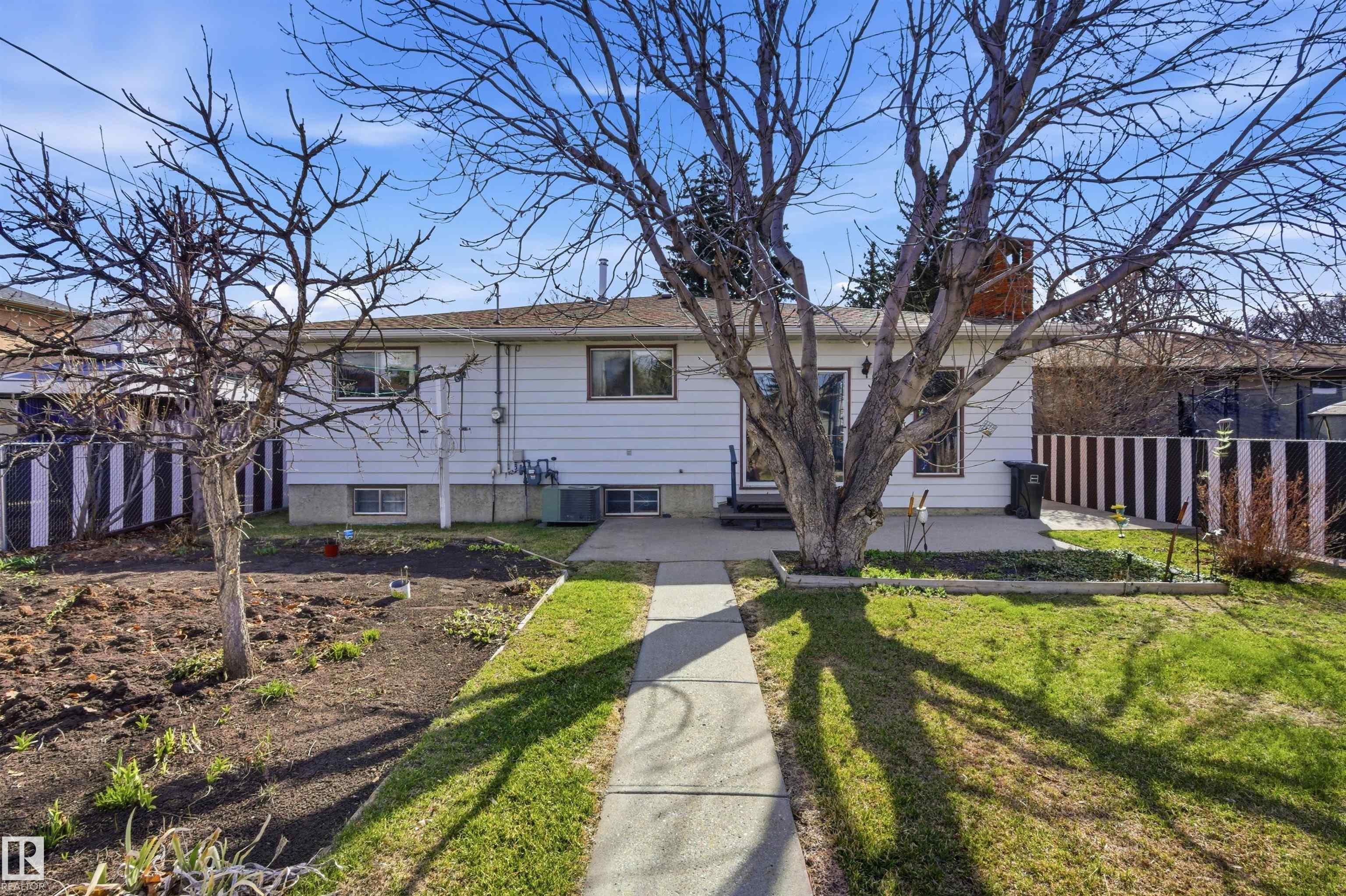 https://zimg.paragon.ice.com/ParagonImages/Property/PM/RAE/225399369/54/0/0/6335172c811b152adbea8b0548604de1/1/b62939aa7da765661161a87e11f15367/225399369-f17337ee-ef9f-473b-8a85-995ccd3acc60.JPG