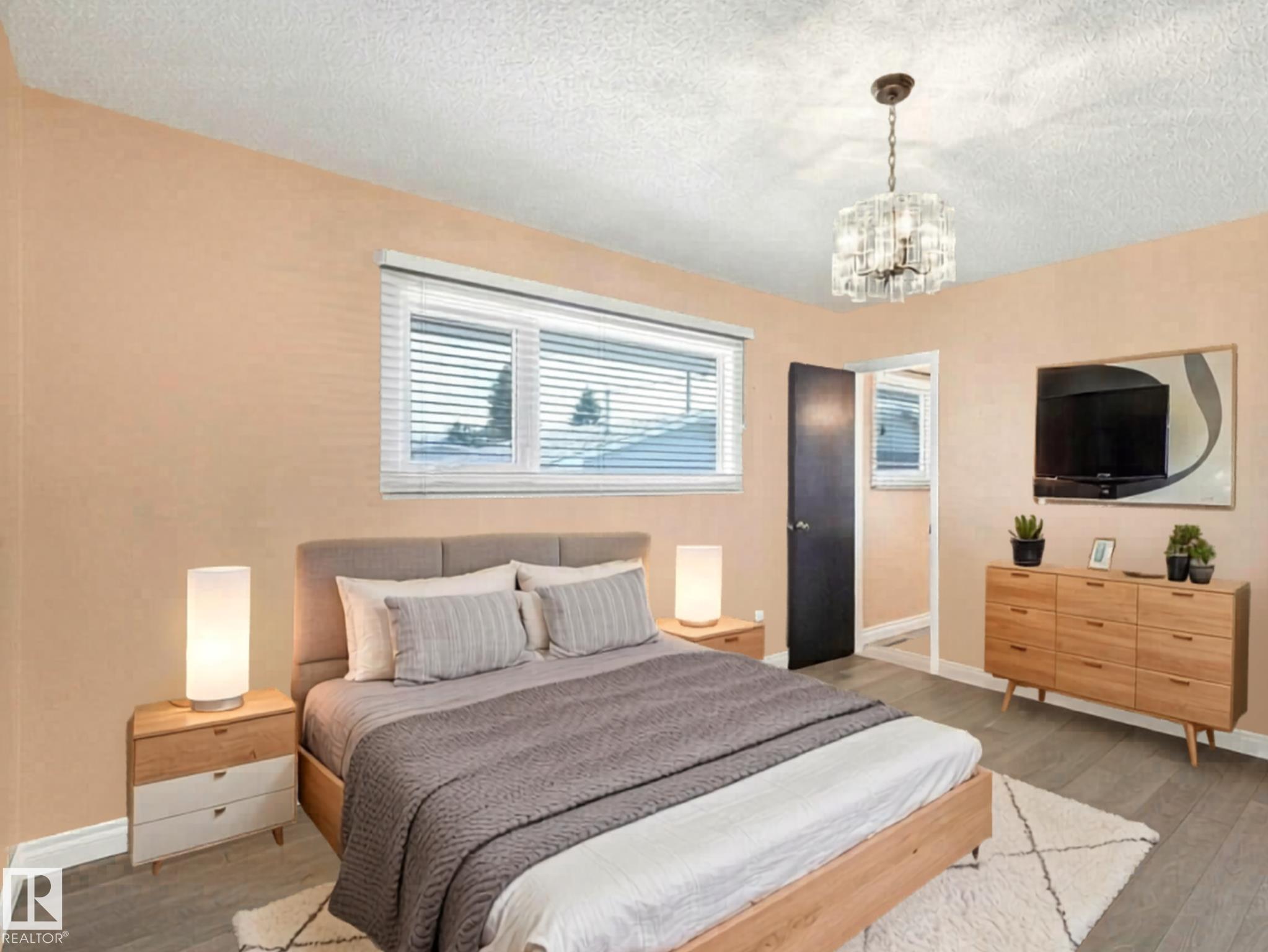 Photo 15 at 6303 92b Avenue NW, Ottewell, Edmonton