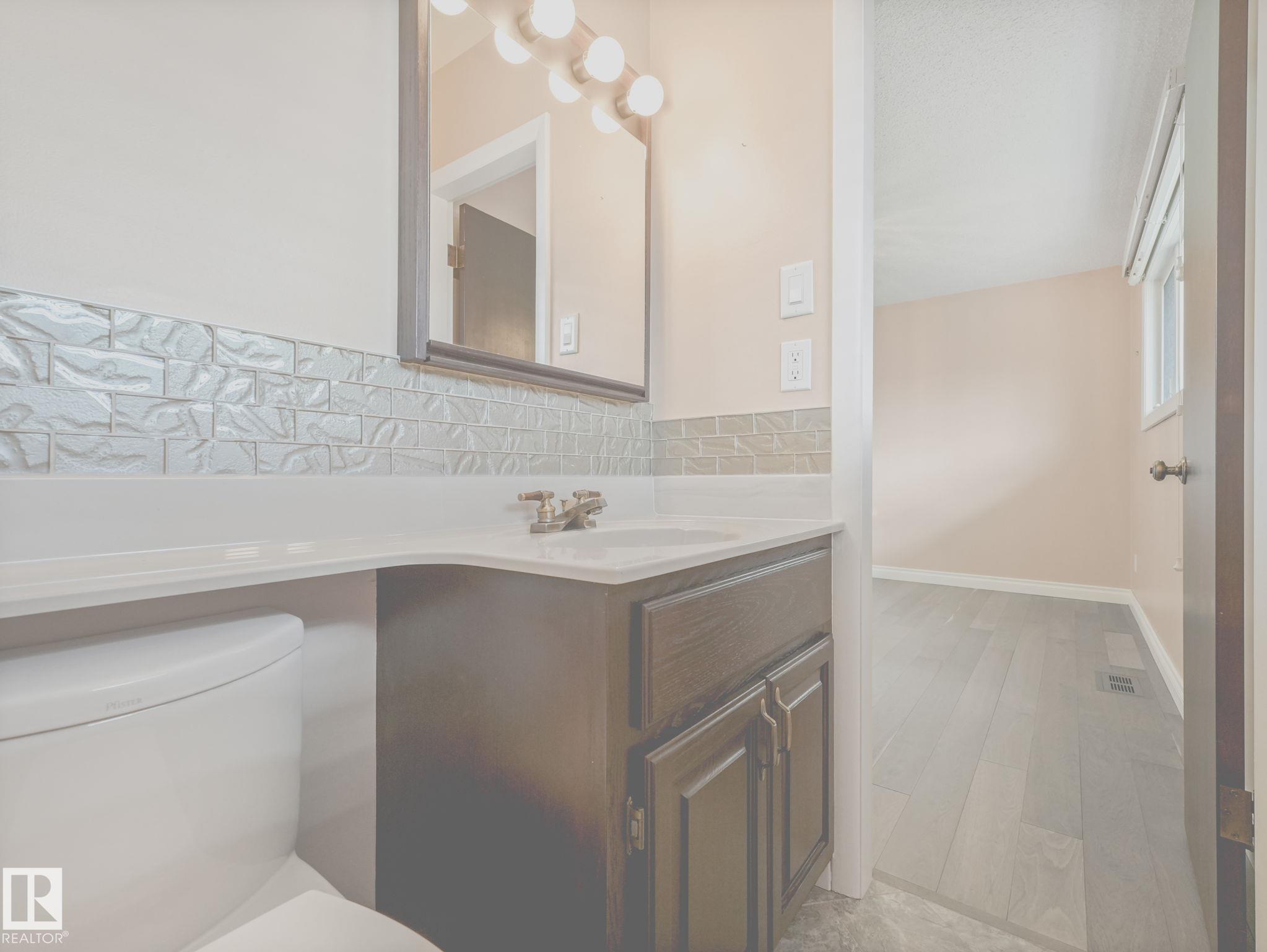 Photo 16 at 6303 92b Avenue NW, Ottewell, Edmonton