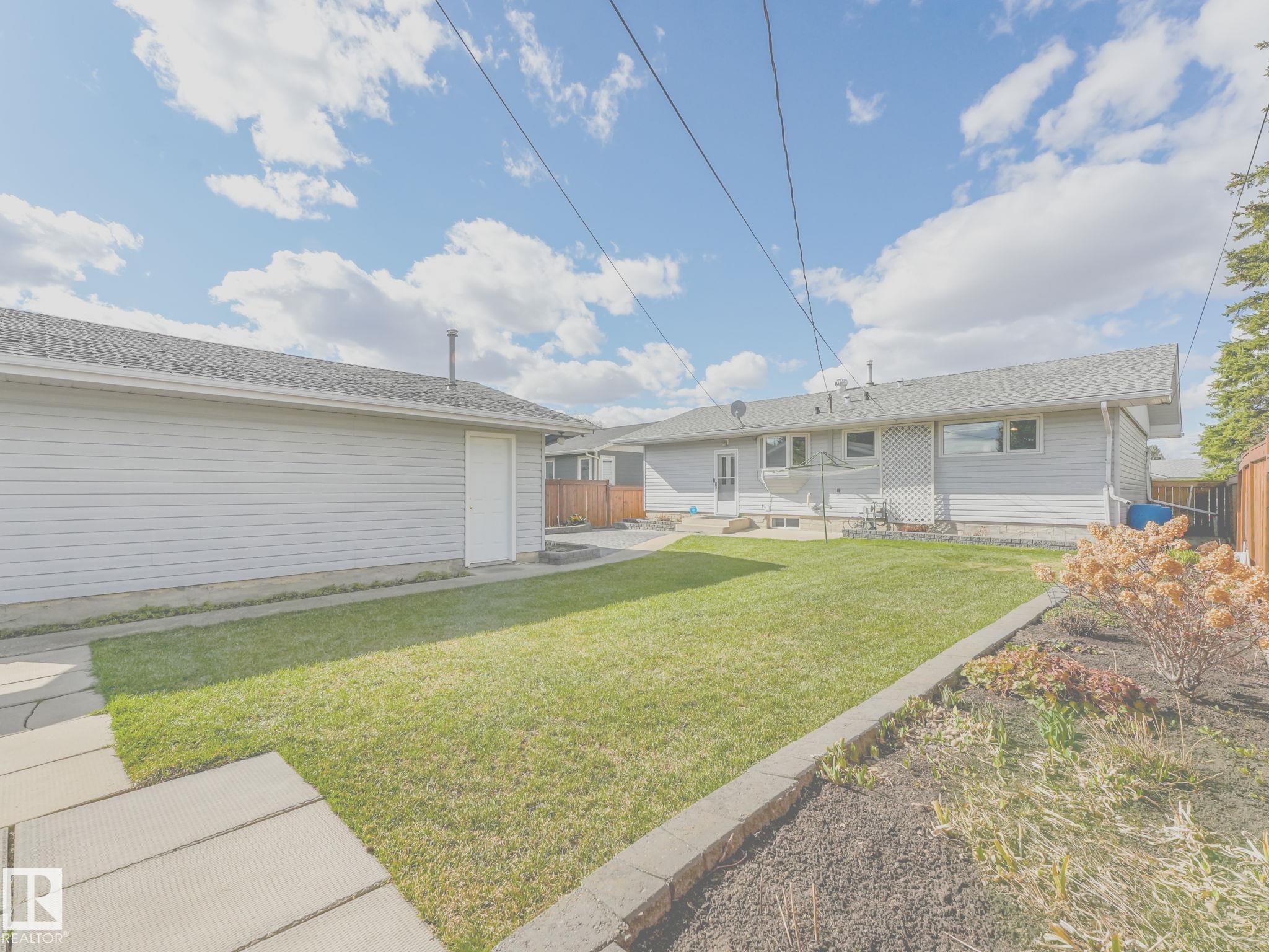 Photo 42 at 6303 92b Avenue NW, Ottewell, Edmonton