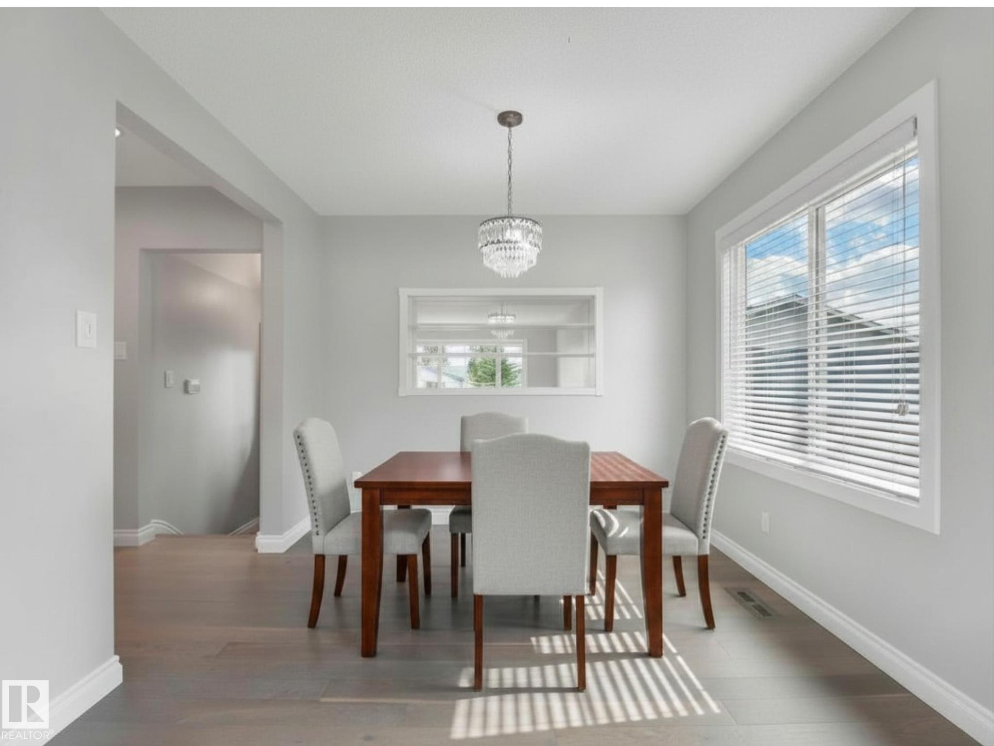 Photo 8 at 6303 92b Avenue NW, Ottewell, Edmonton