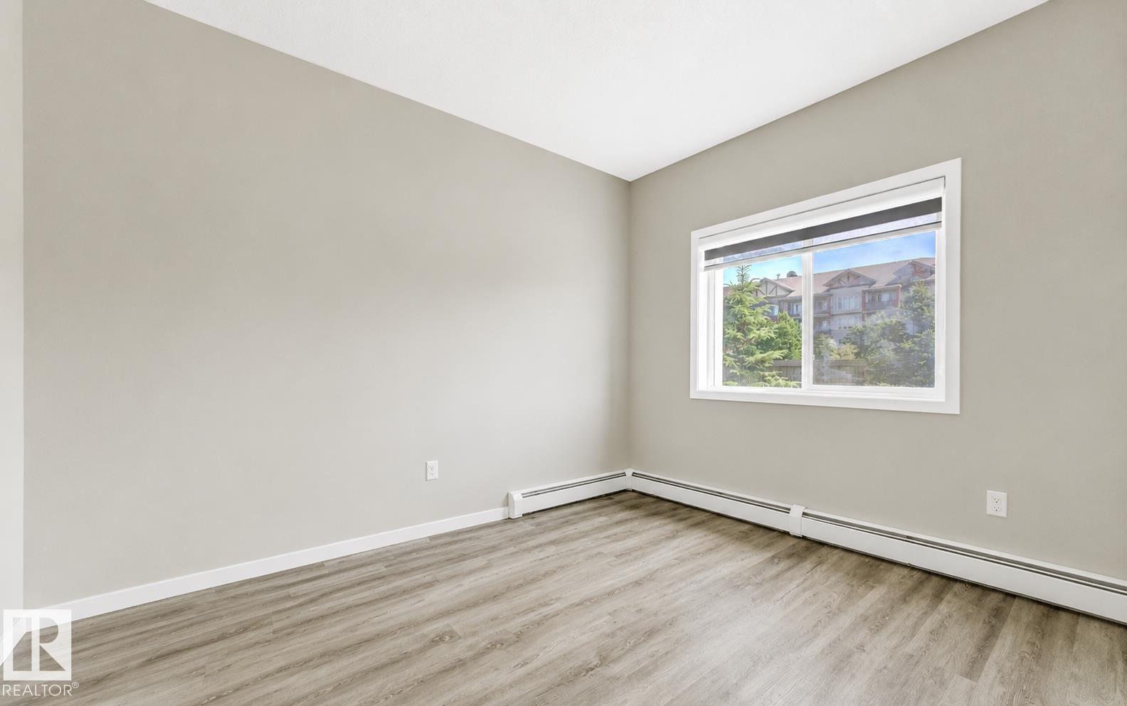https://zimg.paragon.ice.com/ParagonImages/Property/PM/RAE/225399384/28/0/0/9c9de05b3d6b91b63b63eb693d3b95b1/1/8f8f4e5669c8b731d5037acfe37a6eaa/225399384-c73dfbd3-63c2-44cd-a4ae-f62a9a4dc961.JPG