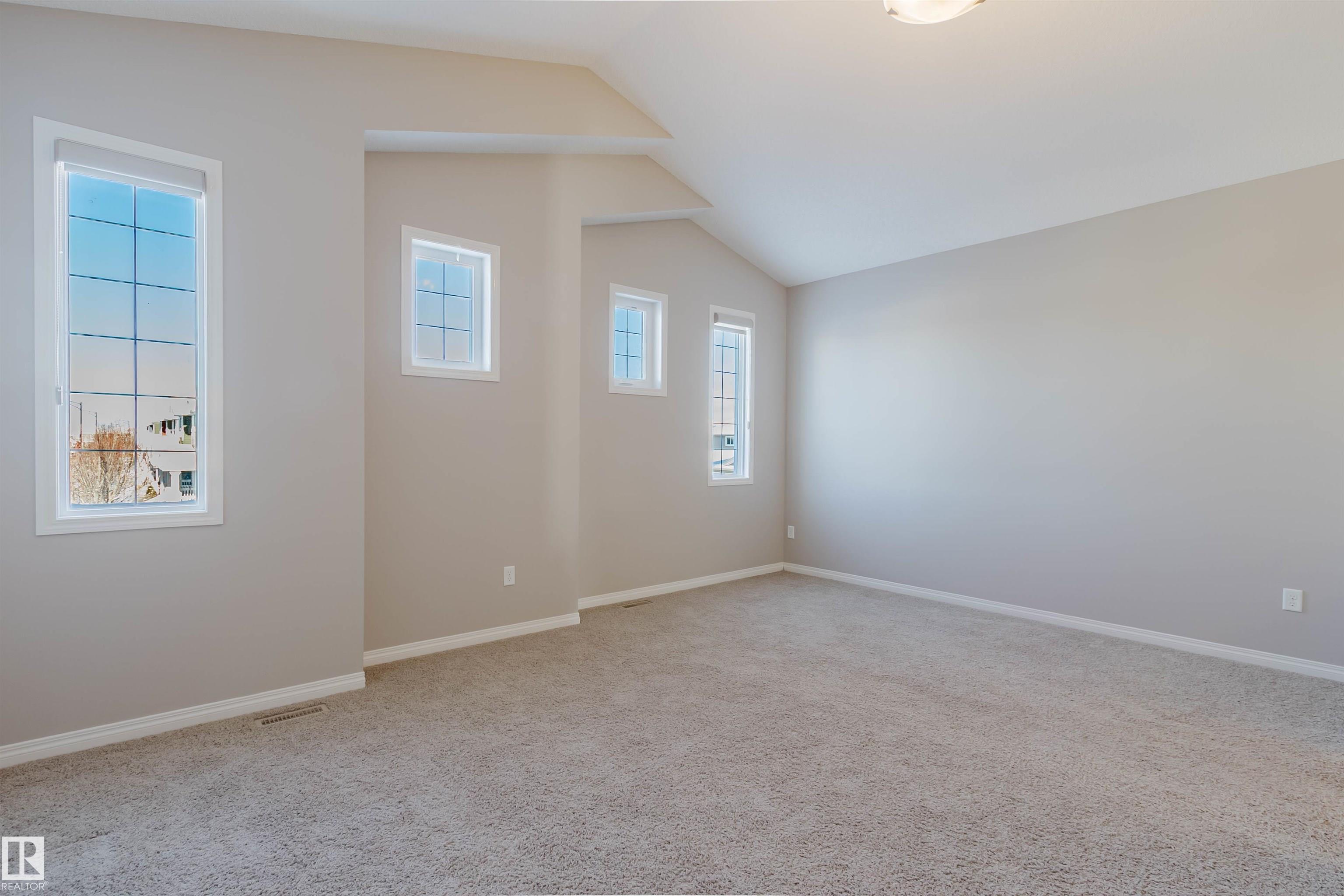 https://zimg.paragon.ice.com/ParagonImages/Property/PM/RAE/225399390/19/0/0/f53ccaf7098476a330ca255e9c224232/1/252a1b558dcc17fdaa58f15bae422943/225399390-b5b9cd34-c5f4-4c4d-a92c-caf20d579a06.JPG