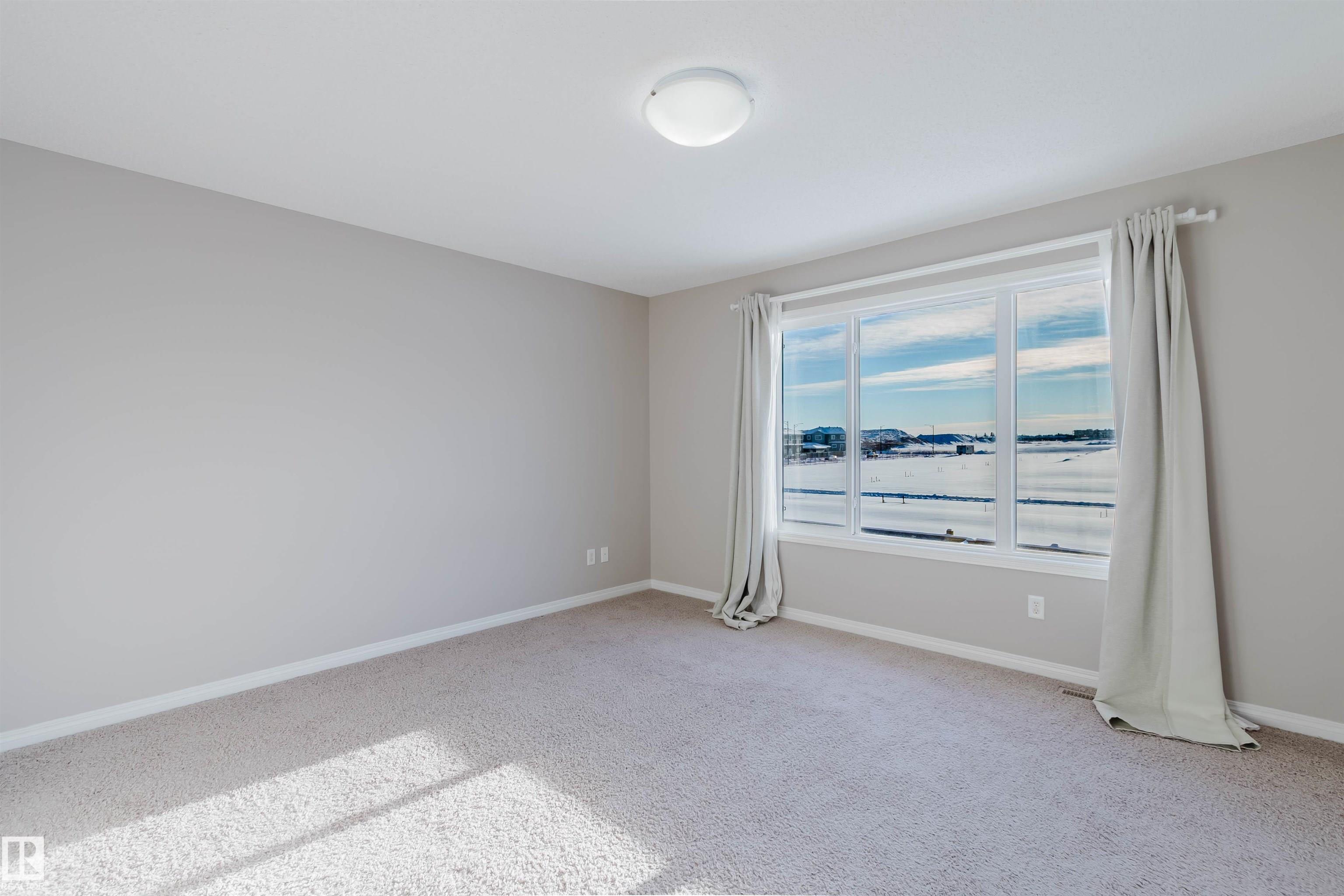 https://zimg.paragon.ice.com/ParagonImages/Property/PM/RAE/225399390/22/0/0/69979d493018a9a92b0bbc5778b9a769/1/252a1b558dcc17fdaa58f15bae422943/225399390-3061f782-7be5-4766-b62c-575525eea626.JPG