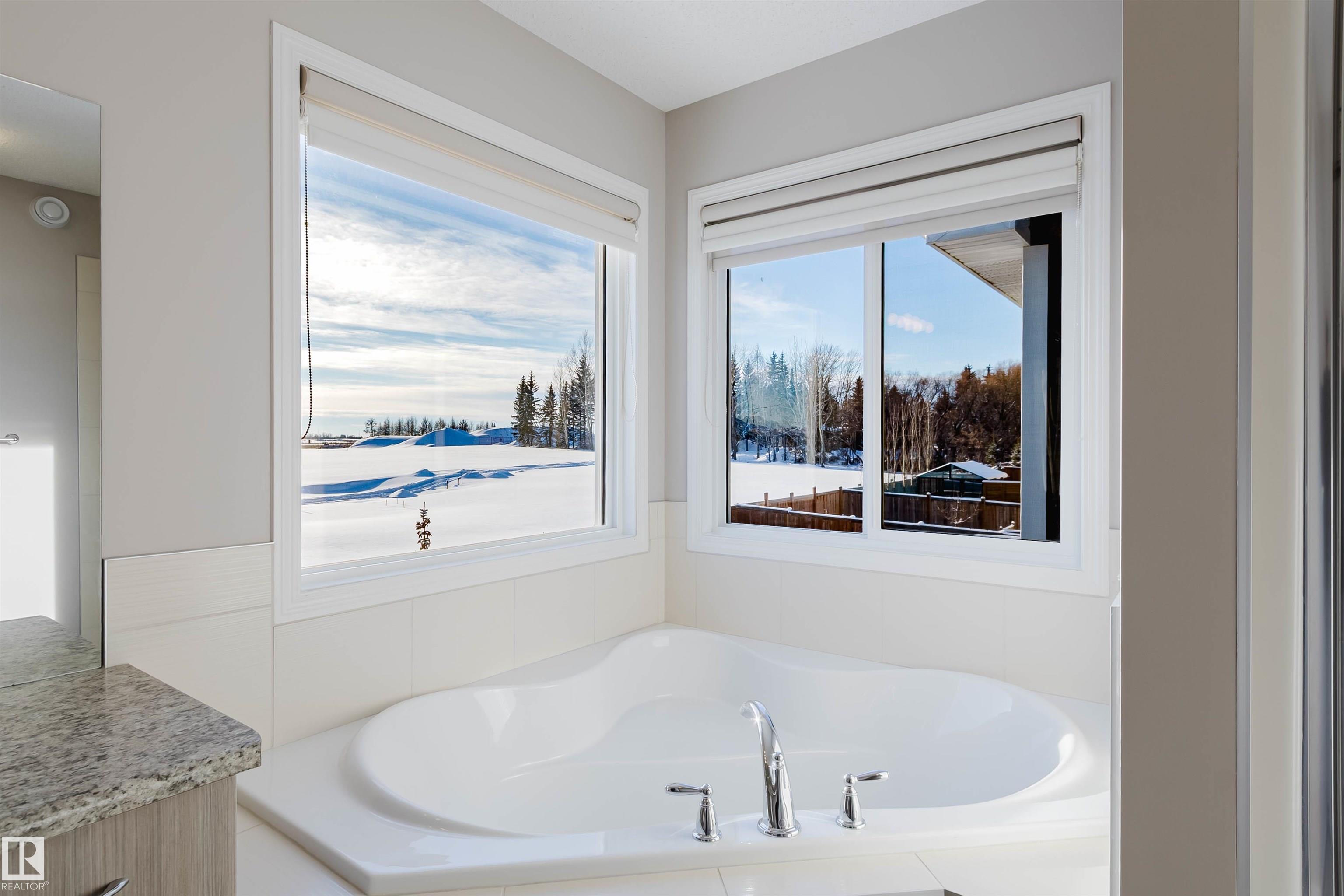 https://zimg.paragon.ice.com/ParagonImages/Property/PM/RAE/225399390/27/0/0/eb9f5c947b06d3f152da3aec25587927/1/252a1b558dcc17fdaa58f15bae422943/225399390-158290c5-1c27-41e1-932f-97bbd054ac77.JPG