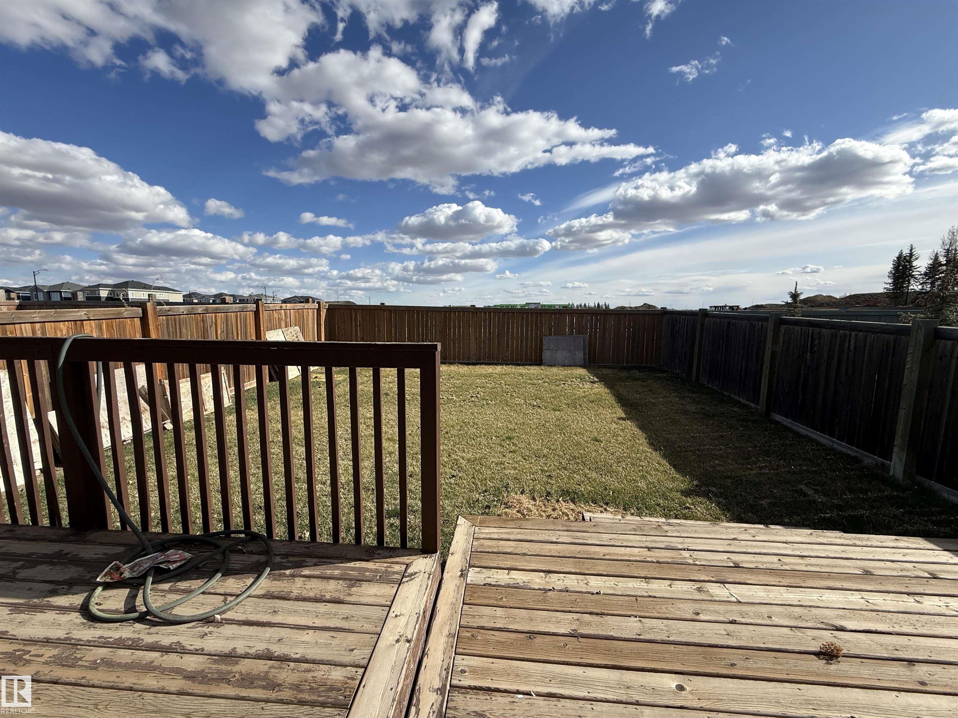 https://zimg.paragon.ice.com/ParagonImages/Property/PM/RAE/225399390/39/0/0/6f31a5d7e0039526fae4f33695fddea0/1/252a1b558dcc17fdaa58f15bae422943/225399390-a6530933-0885-406c-ae1d-6e0d6efdf5f6.JPG
