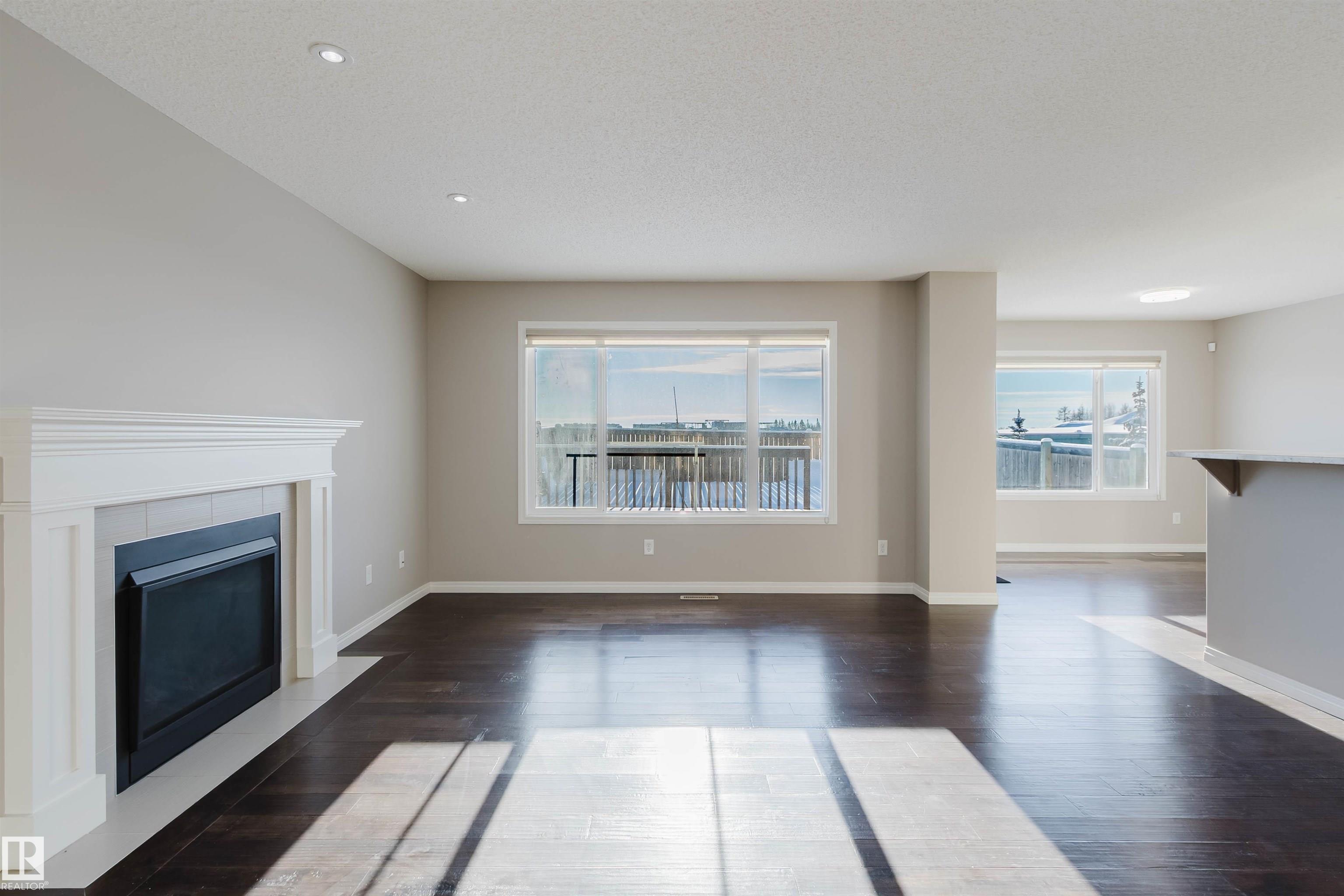 Picture for 16627 18 AV SW