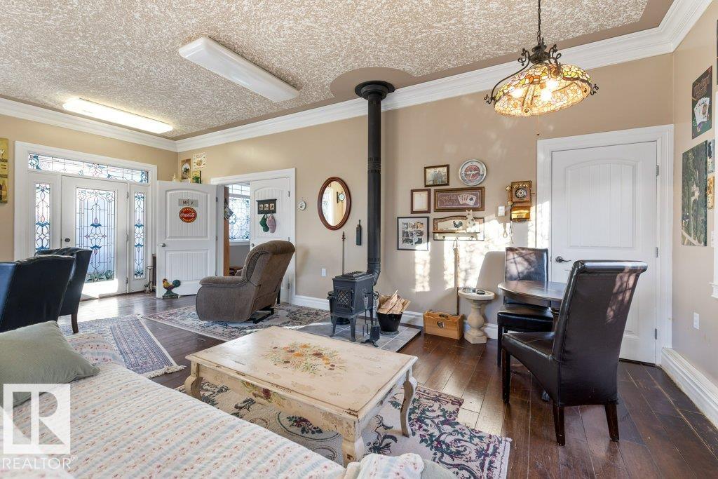 Photo 44 at 24 25019 Sturgeon Road Drive, Upper Viscount Estate, Rural Sturgeon County