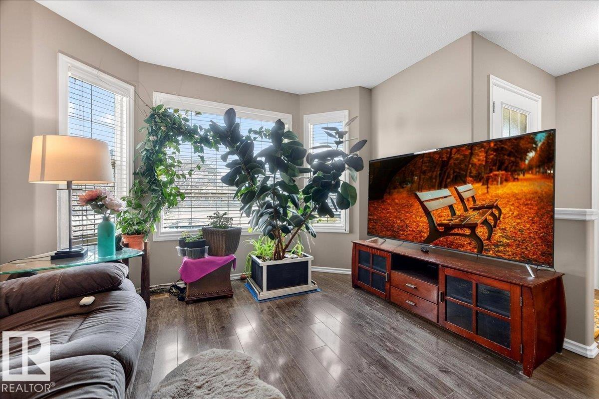 Photo 10 at 18080 89 Street NW, Klarvatten, Edmonton