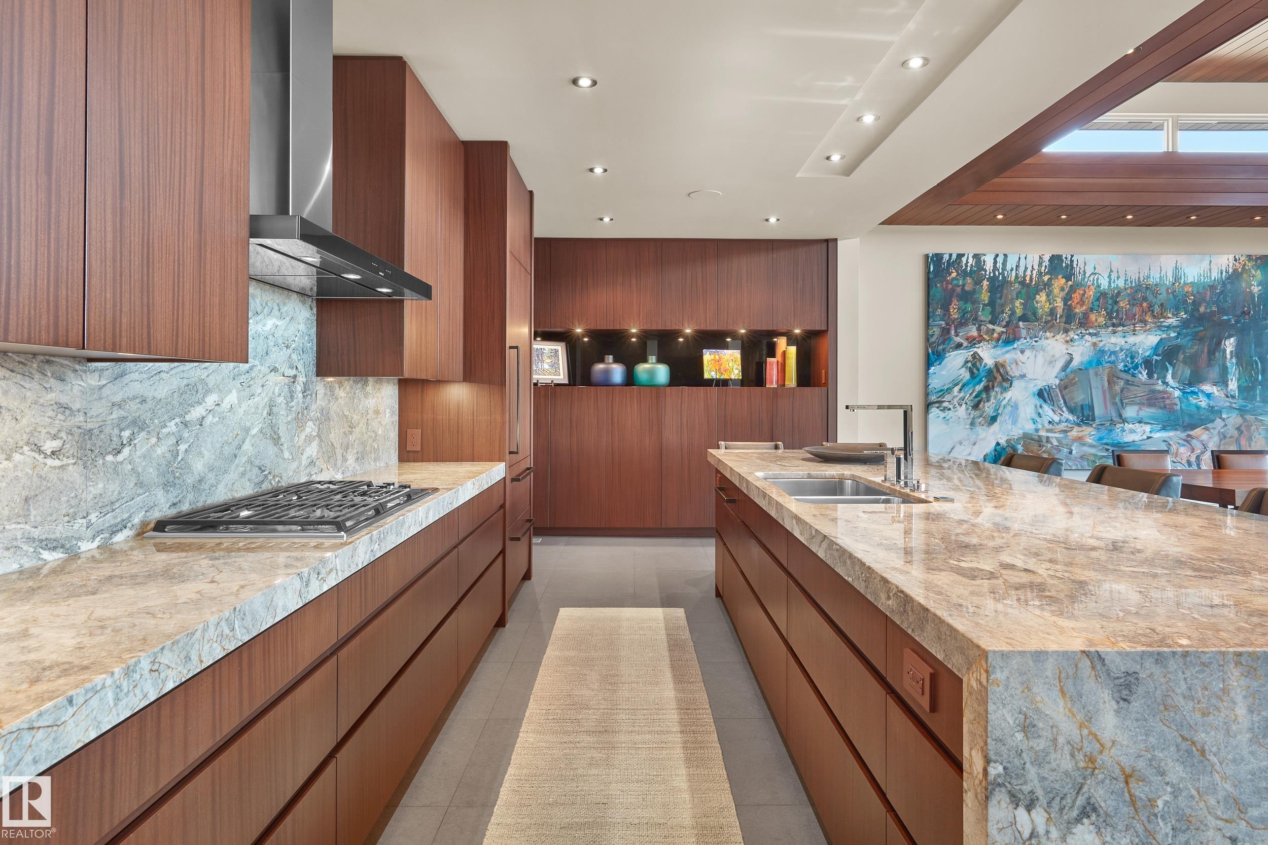 https://zimg.paragon.ice.com/ParagonImages/Property/PM/RAE/225399403/14/0/0/dd242602cf910b1f7dcdd7cf35197236/1/8f7c2f8b7e0f175fbbe714c7e570cf51/225399403-A9D21E6B-3FD3-4979-9D7C-2BE39784C01F.JPG