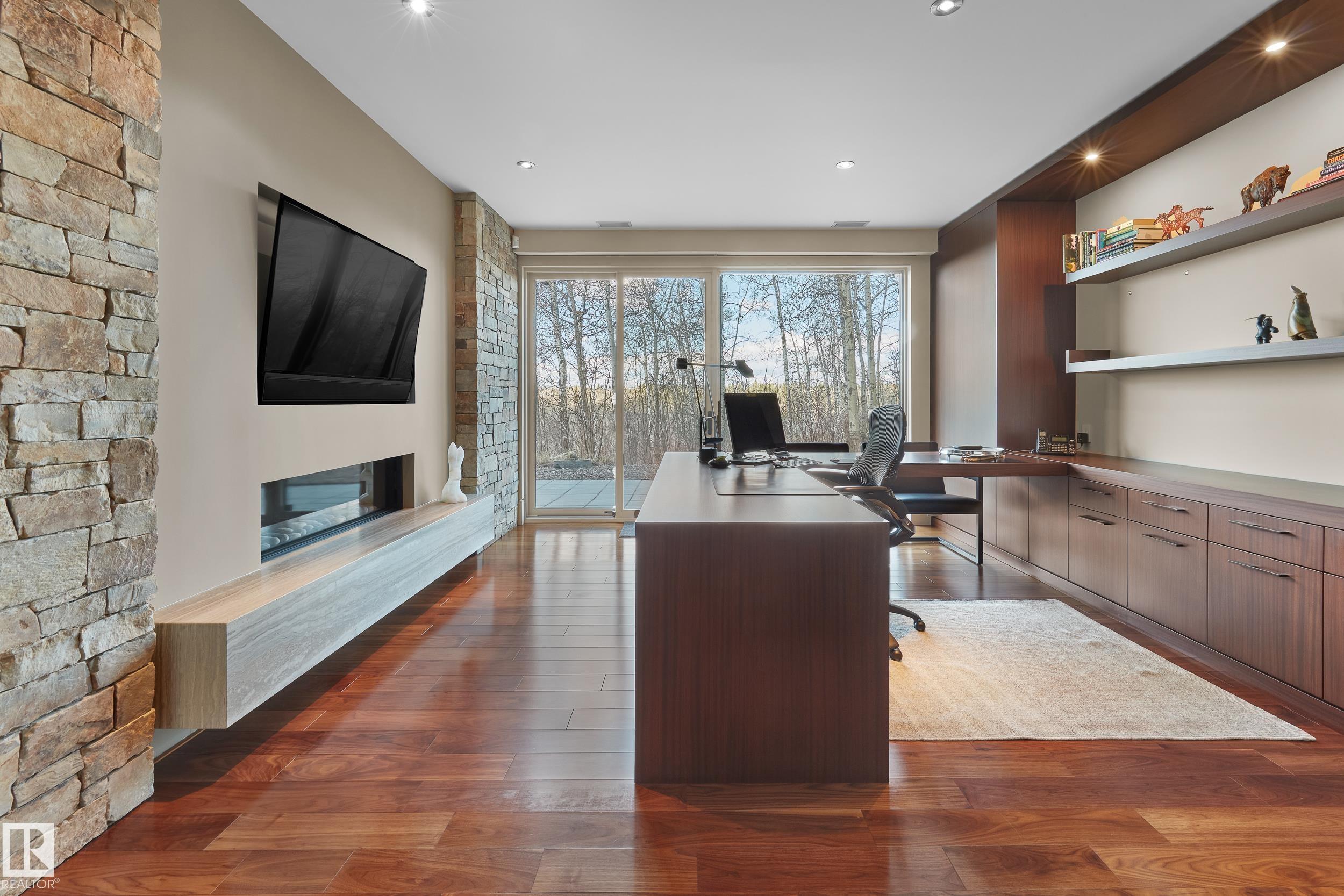 https://zimg.paragon.ice.com/ParagonImages/Property/PM/RAE/225399403/29/0/0/ca76a84c8d9d8c62965d9e6b70fe779b/1/8f7c2f8b7e0f175fbbe714c7e570cf51/225399403-3B1250F5-AEE0-4FD6-A630-E676D1BFD8A2.JPG