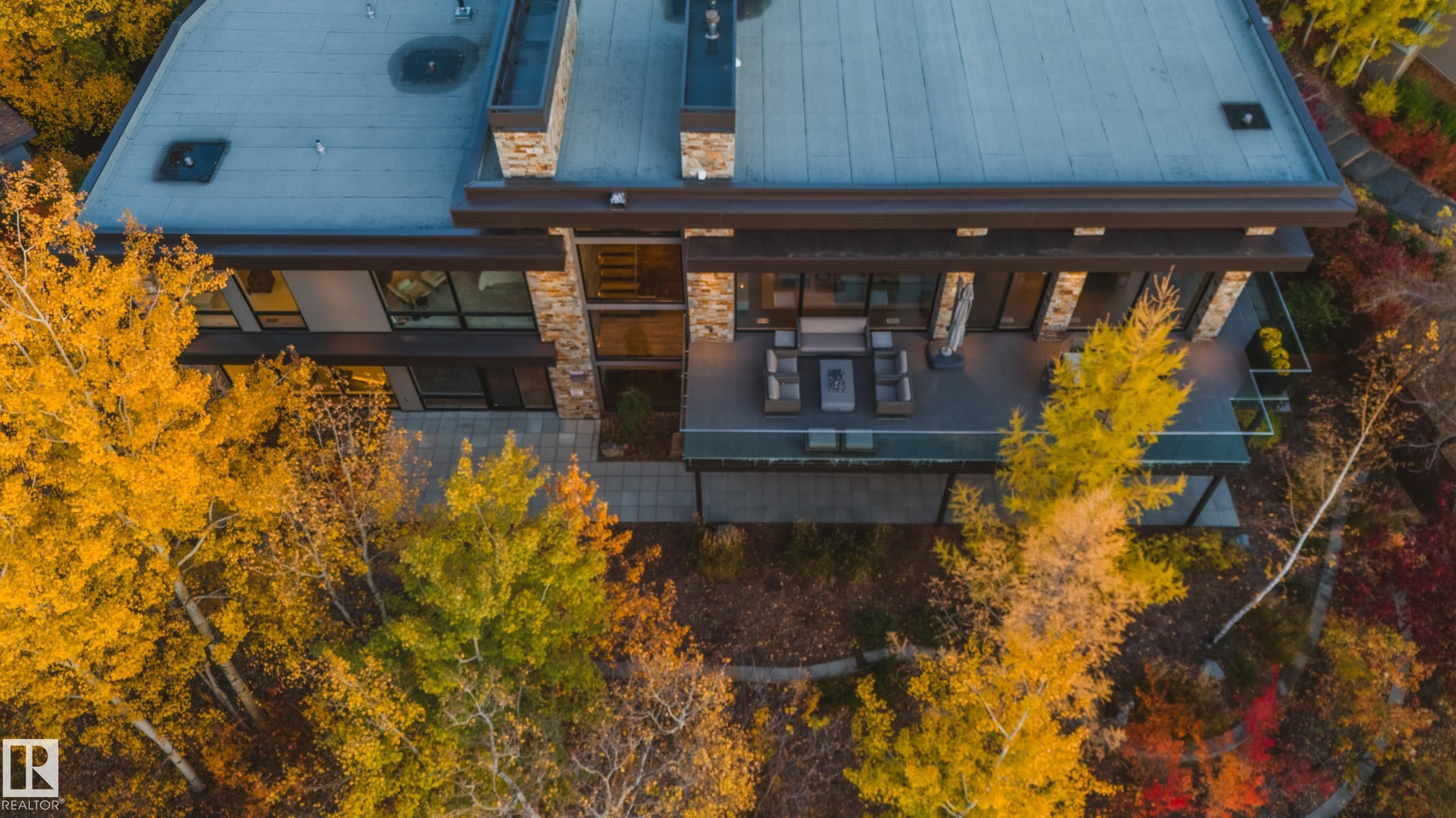 https://zimg.paragon.ice.com/ParagonImages/Property/PM/RAE/225399403/36/0/0/b1ddb66237f1e8825d3a3d56dd38df99/1/8f7c2f8b7e0f175fbbe714c7e570cf51/225399403-EB6DFACF-C3BE-4A86-BFEB-82934DD2F8C5.JPG