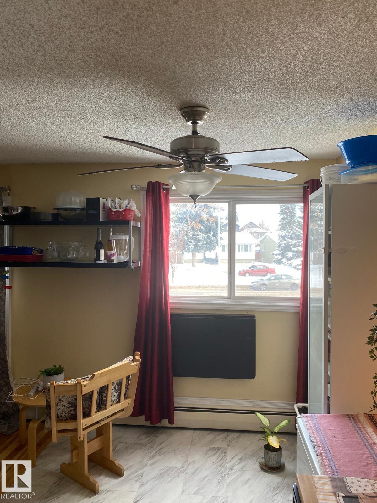 https://zimg.paragon.ice.com/ParagonImages/Property/PM/RAE/225399405/6/0/0/f3653b88ed2cf688c9874a93c78c647f/1/9075cee6249f0c34c42506192d65a6f0/225399405-23708B42-8300-4276-BE38-6A4A0CB2D20F.JPG