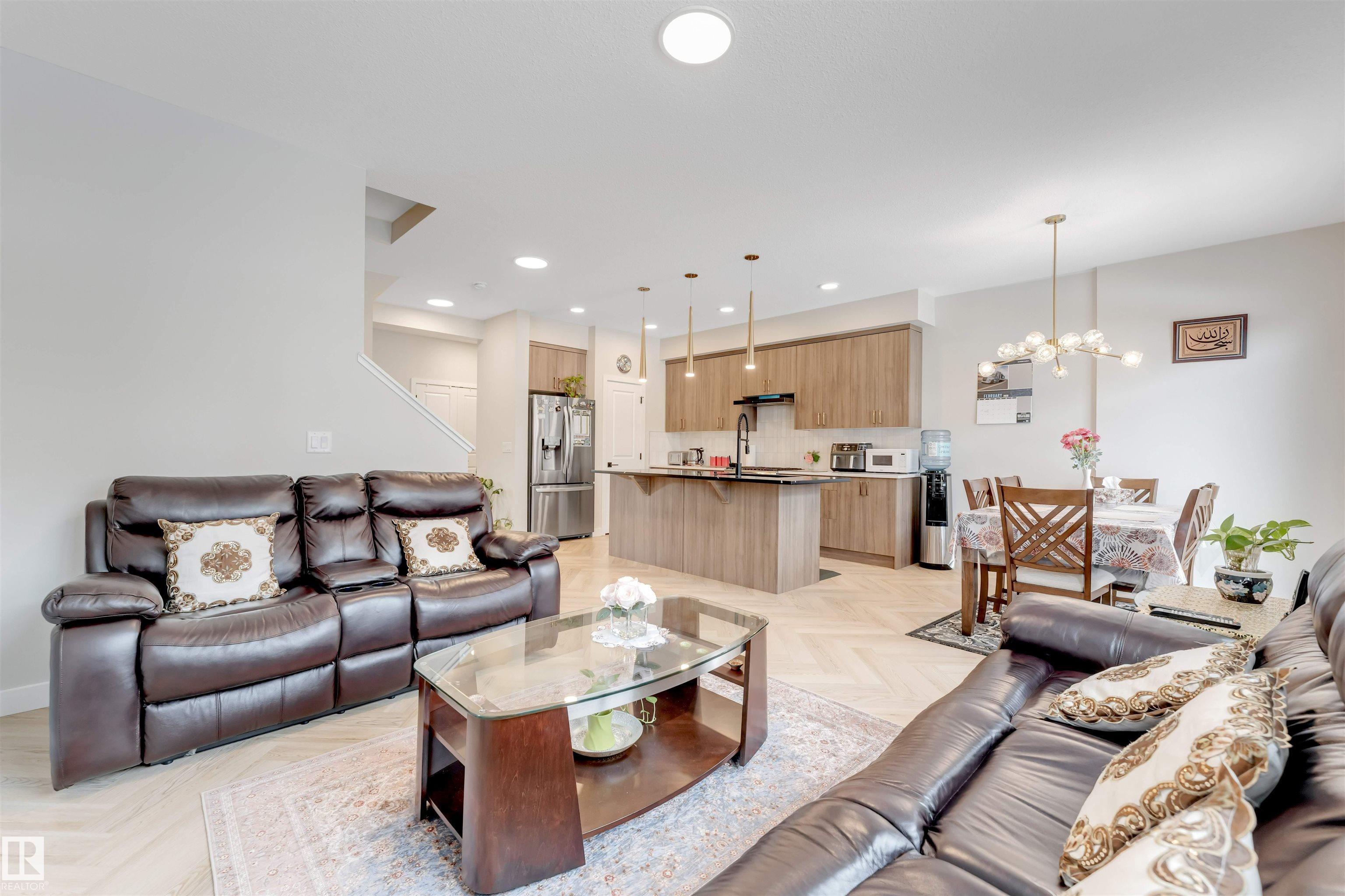 https://zimg.paragon.ice.com/ParagonImages/Property/PM/RAE/225399408/18/0/0/8b3960a82b6422f3b9cb114681dc1eb8/1/408676a0ec62dcba399adf8356c071f2/225399408-d55cf651-04b9-41ab-931a-db93314c9058.JPG