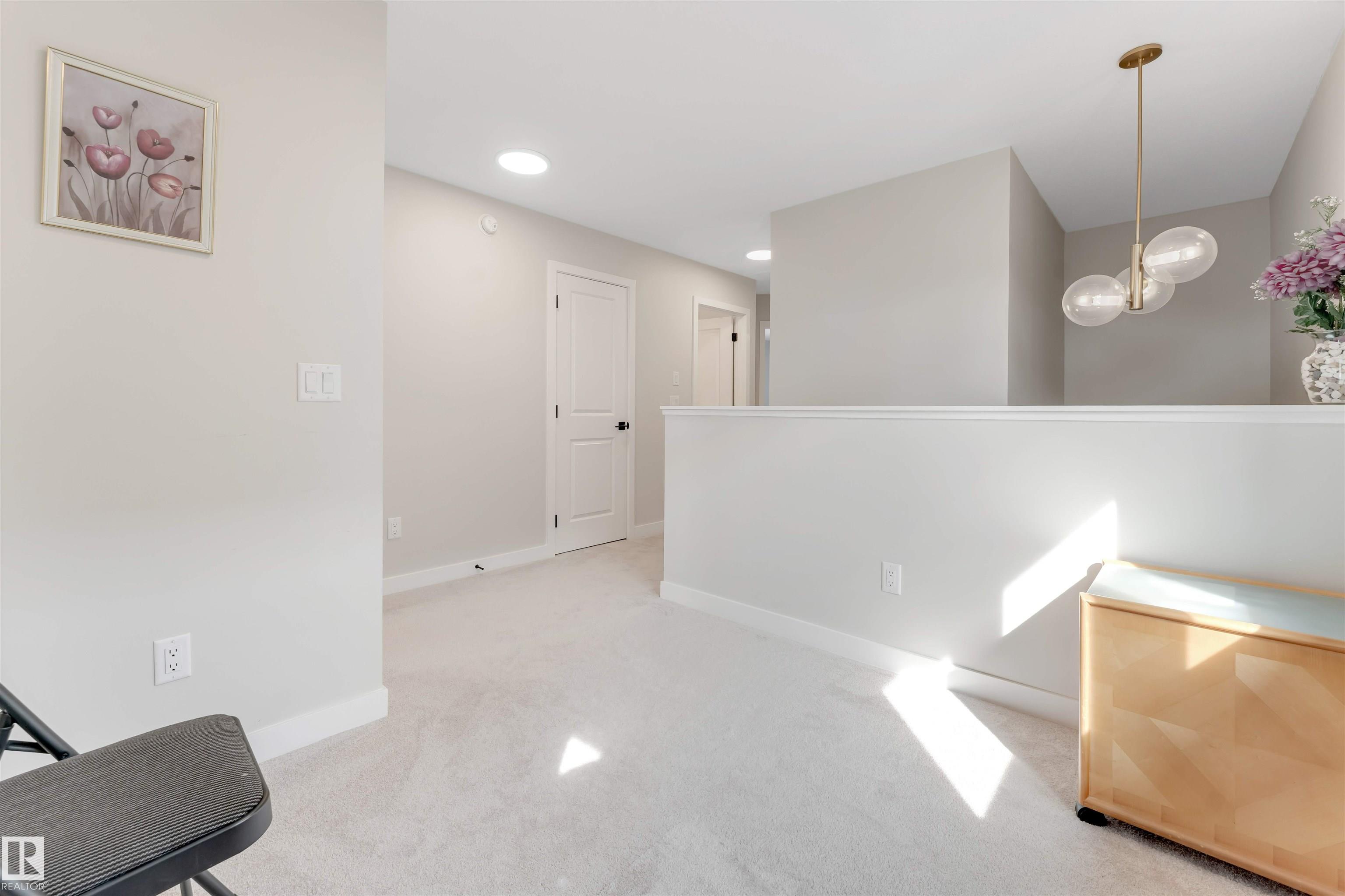 https://zimg.paragon.ice.com/ParagonImages/Property/PM/RAE/225399408/23/0/0/cd6c9942c22b69217279df97922982c0/1/408676a0ec62dcba399adf8356c071f2/225399408-814e0bb7-1aac-4b5b-9625-4df5d5e01241.JPG