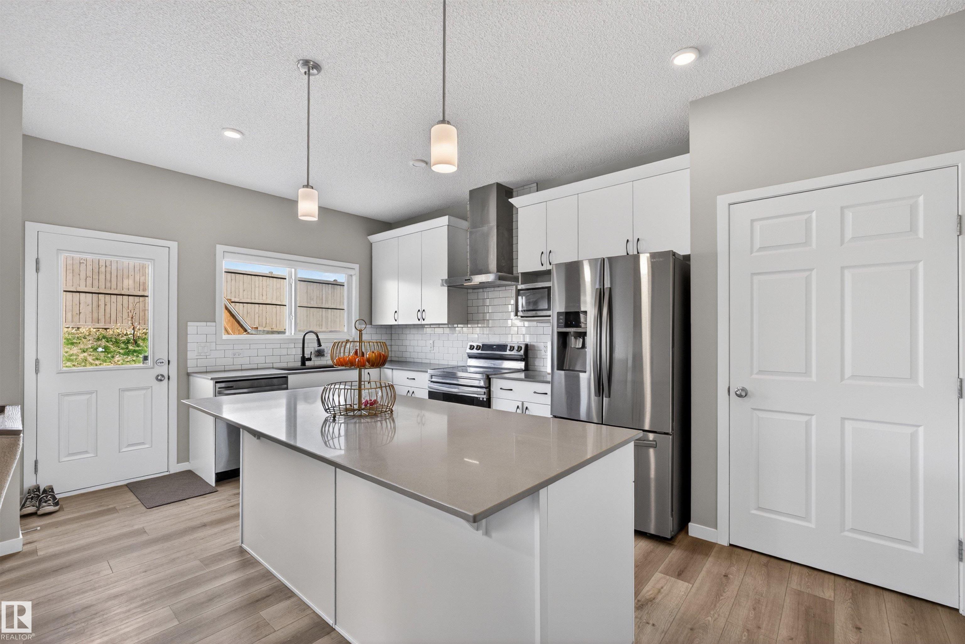 https://zimg.paragon.ice.com/ParagonImages/Property/PM/RAE/225399409/11/0/0/4b559fe518a1ffd7c60f2dd760e86b81/1/39409c1ee42cc264573fac8d3f829013/225399409-5ac82ac2-3584-4397-a4f8-cdd98db2f1fa.JPG