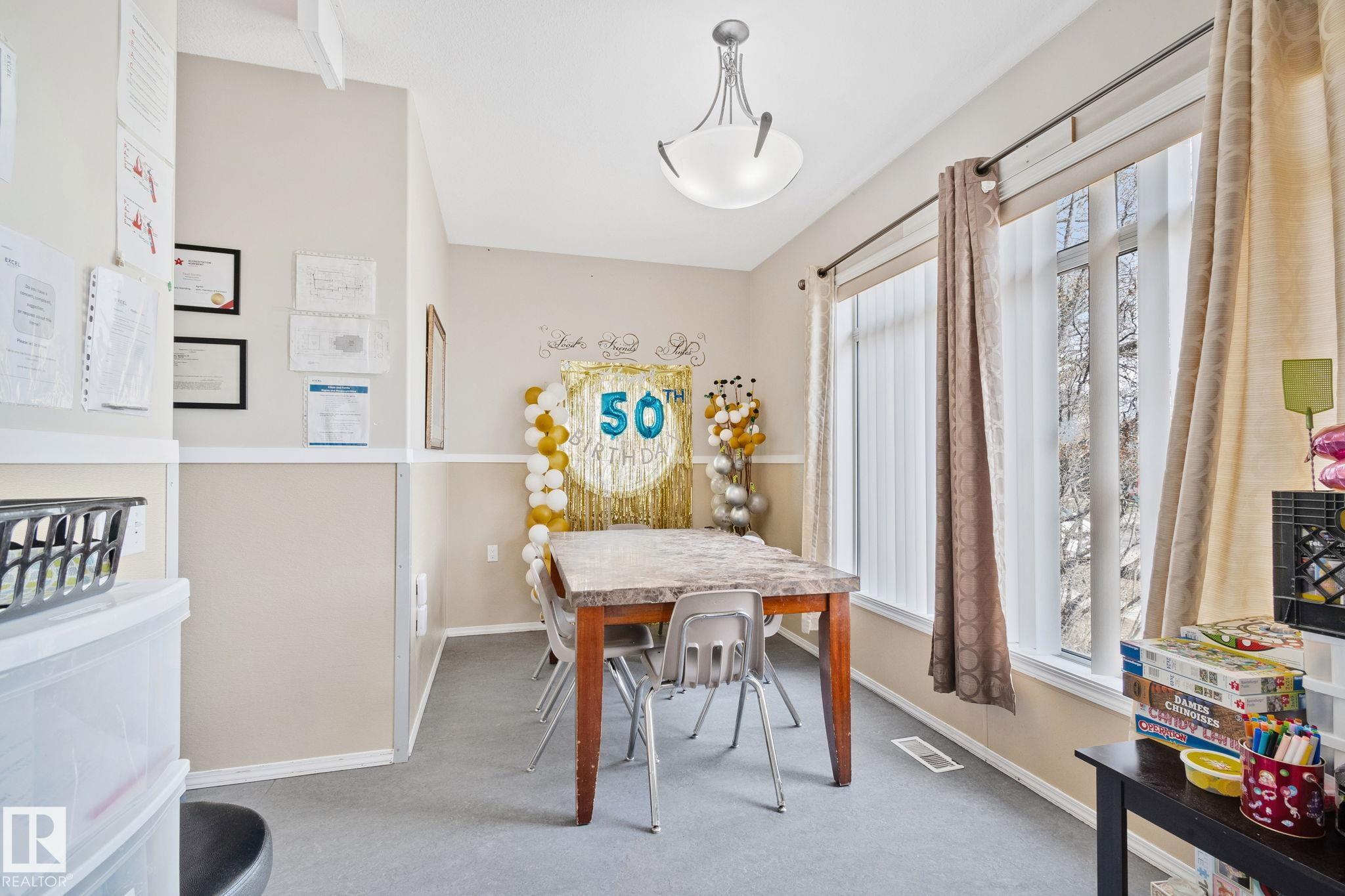 https://zimg.paragon.ice.com/ParagonImages/Property/PM/RAE/225399410/18/0/0/b16bc9d17b19cdc32133e51e153ffd58/1/f7eefd9bcf5856d0f9530fbe752379cc/225399410-11e2274c-d957-4870-8768-e80e05f84e7e.JPG