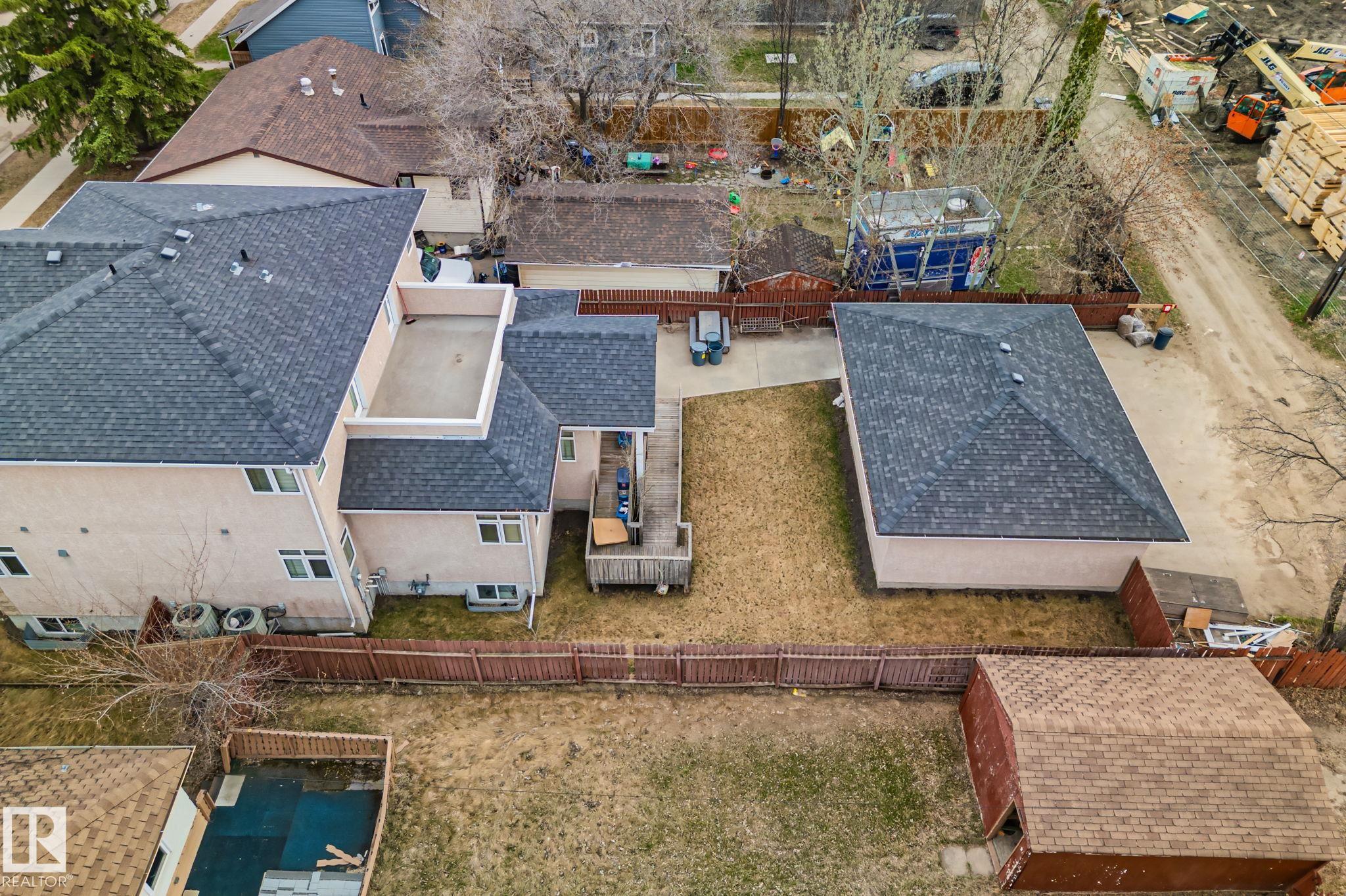 https://zimg.paragon.ice.com/ParagonImages/Property/PM/RAE/225399410/73/0/0/a99b642367eef594bb45329b37158b39/1/f7eefd9bcf5856d0f9530fbe752379cc/225399410-55e111b7-9a68-4485-8e31-9c2d77f9be00.JPG