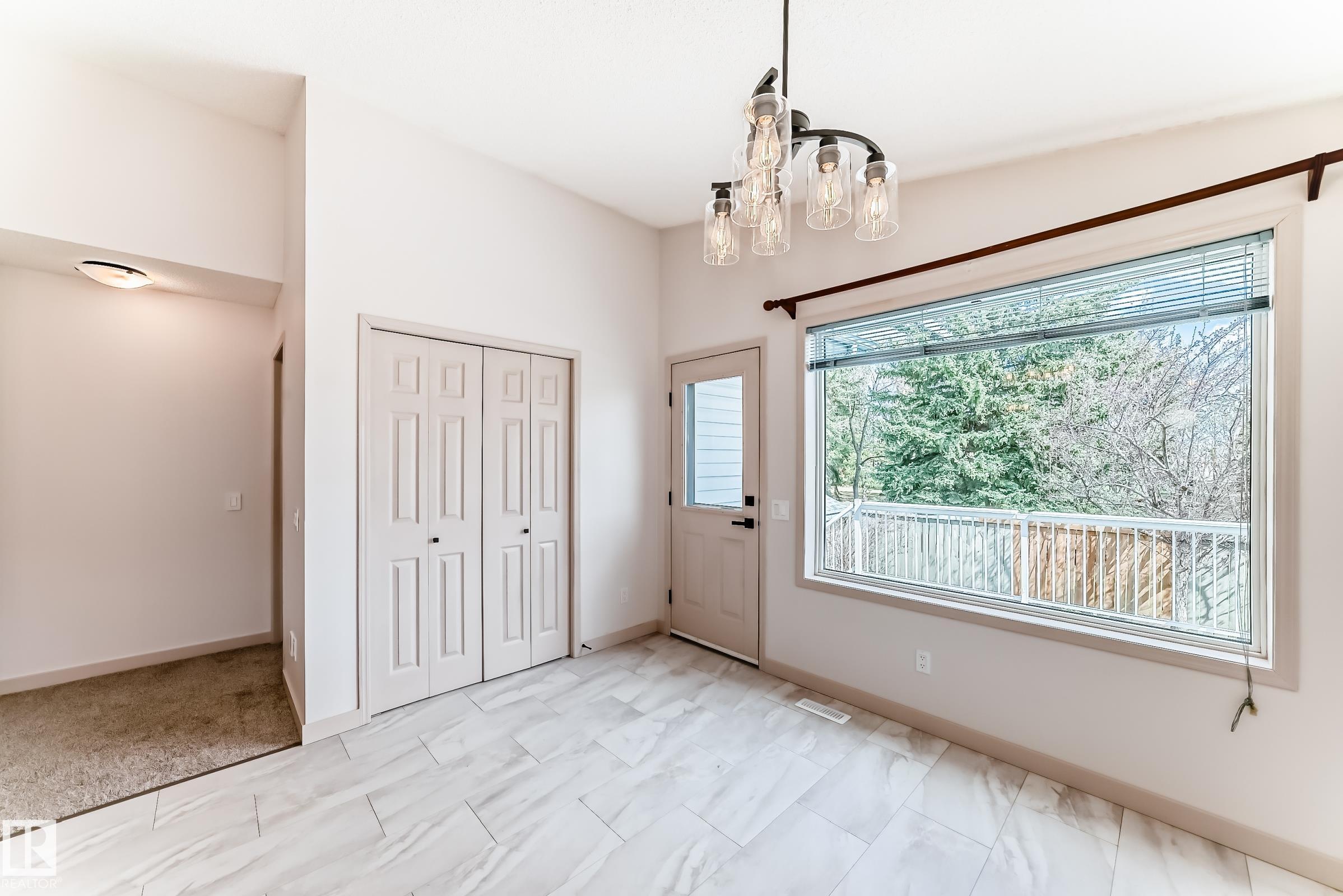 https://zimg.paragon.ice.com/ParagonImages/Property/PM/RAE/225399417/11/0/0/96529694f0bd10d843ec6f601a102175/1/147ea2459a8ec79016b6fe00afc2474f/225399417-9cb445ae-c786-4865-9803-cd2e68cb8914.JPG