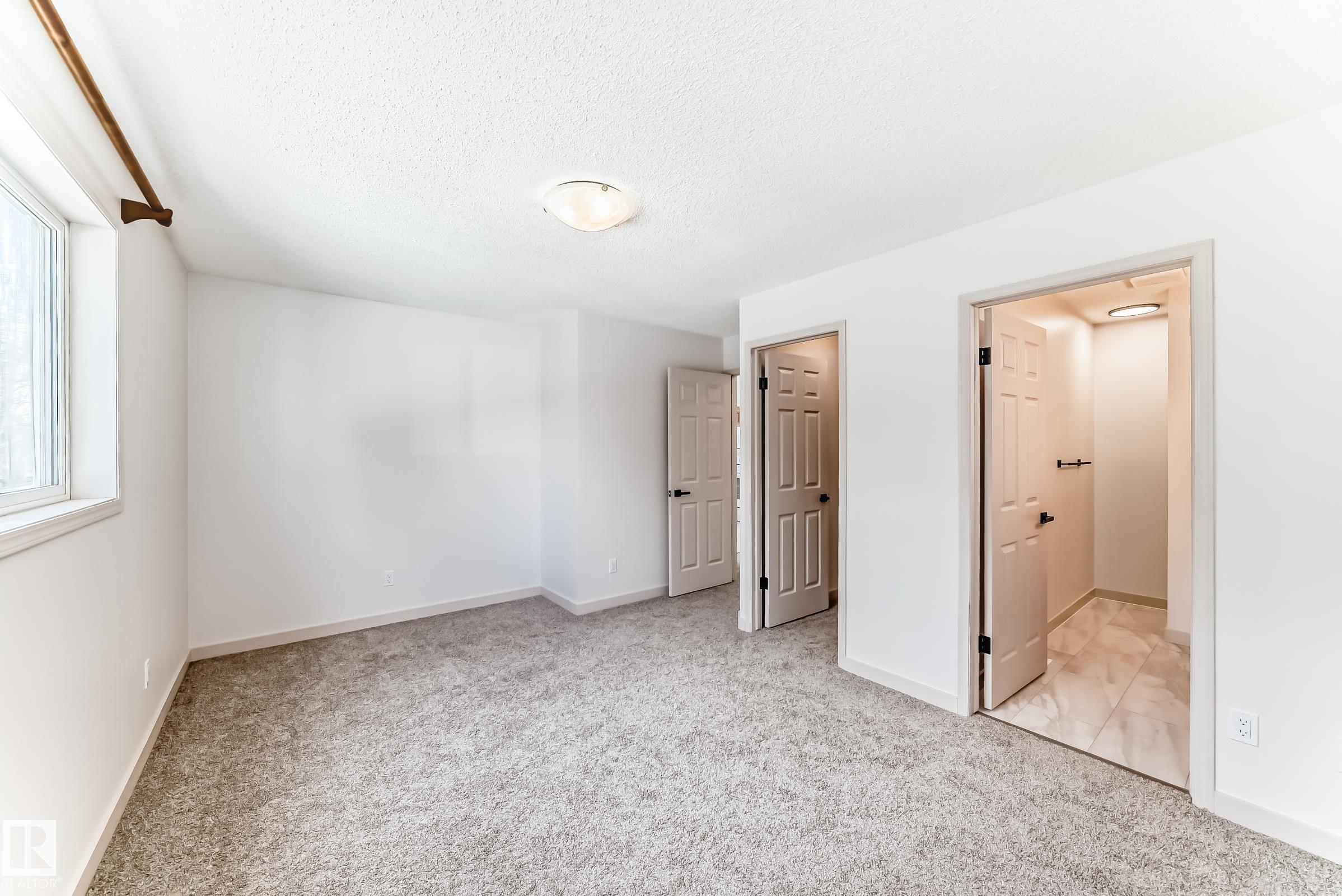 https://zimg.paragon.ice.com/ParagonImages/Property/PM/RAE/225399417/21/0/0/5d5227e80748451fff8afb2f00ab1ecc/1/147ea2459a8ec79016b6fe00afc2474f/225399417-e90cef90-243a-4366-adf4-a7a90d17995e.JPG