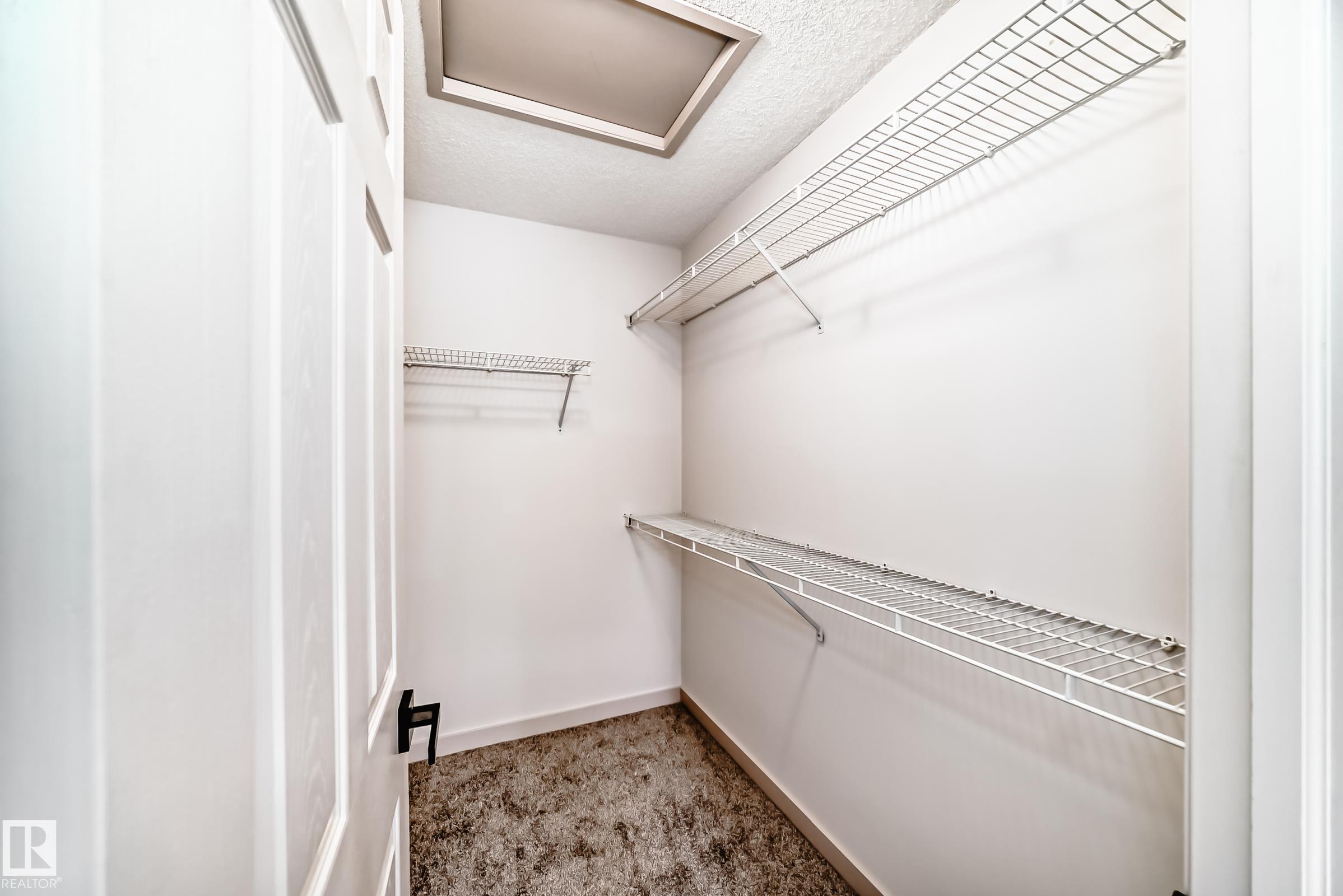 https://zimg.paragon.ice.com/ParagonImages/Property/PM/RAE/225399417/25/0/0/e776bbc843d3f77f79061e12b8cc9aec/1/147ea2459a8ec79016b6fe00afc2474f/225399417-4eb01d61-328d-431d-88f0-a64d917569ff.JPG
