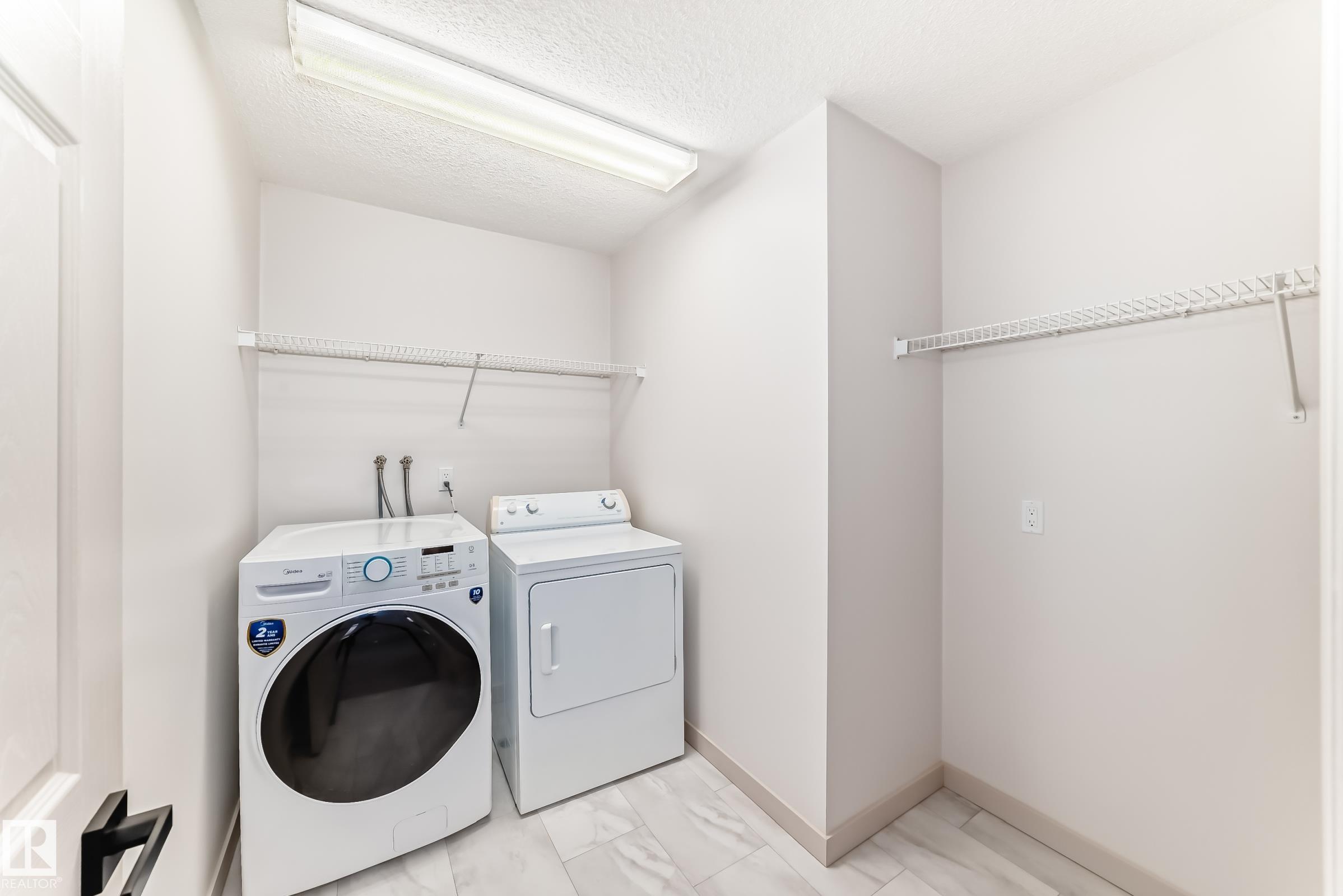 https://zimg.paragon.ice.com/ParagonImages/Property/PM/RAE/225399417/34/0/0/c3d9de191f21715ae2ec35a8a5e6b63b/1/147ea2459a8ec79016b6fe00afc2474f/225399417-a61a258f-504b-4fc0-bdb3-25ee00aafbef.JPG