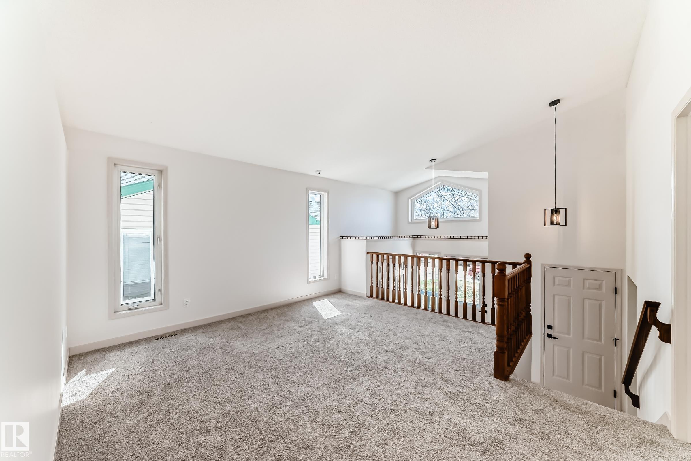 https://zimg.paragon.ice.com/ParagonImages/Property/PM/RAE/225399417/36/0/0/9c7b8e5d790e6d296fc2cdc7d0f0ce64/1/147ea2459a8ec79016b6fe00afc2474f/225399417-f9c232de-86fd-4edf-a72f-1bceaae221fa.JPG