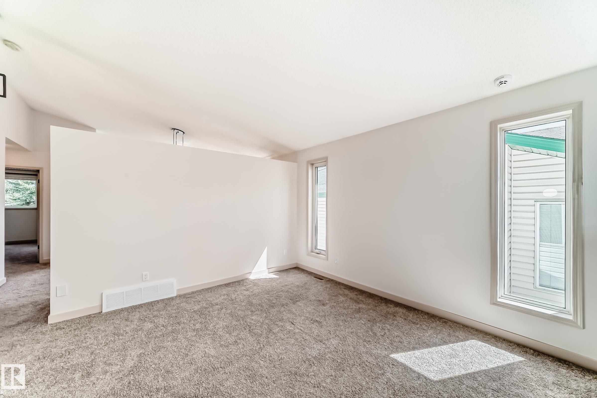 https://zimg.paragon.ice.com/ParagonImages/Property/PM/RAE/225399417/39/0/0/6945d392c56b3311224132b25d6109b5/1/147ea2459a8ec79016b6fe00afc2474f/225399417-90241d8c-44ce-4322-b597-2846b5aa690b.JPG