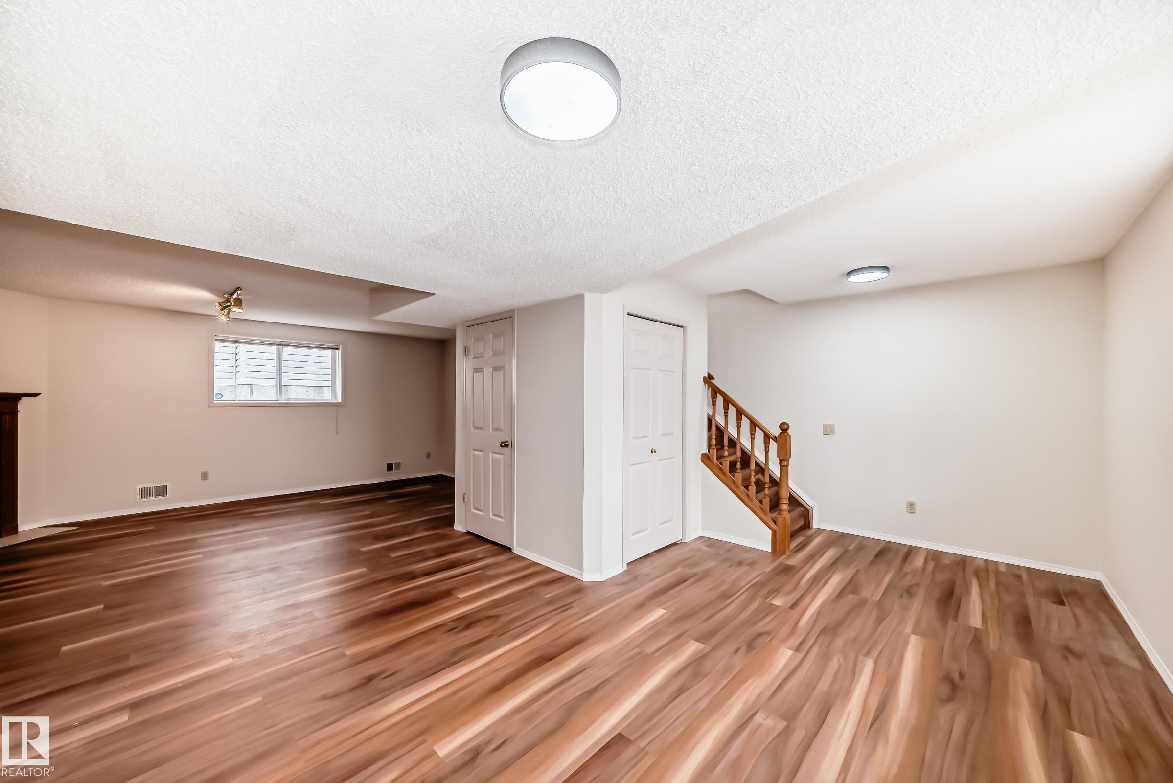 https://zimg.paragon.ice.com/ParagonImages/Property/PM/RAE/225399417/41/0/0/096fe68ee42ffed68c73efefd378ffcd/1/147ea2459a8ec79016b6fe00afc2474f/225399417-453fd89f-014b-4c27-ae0b-363dcd1ef3fa.JPG