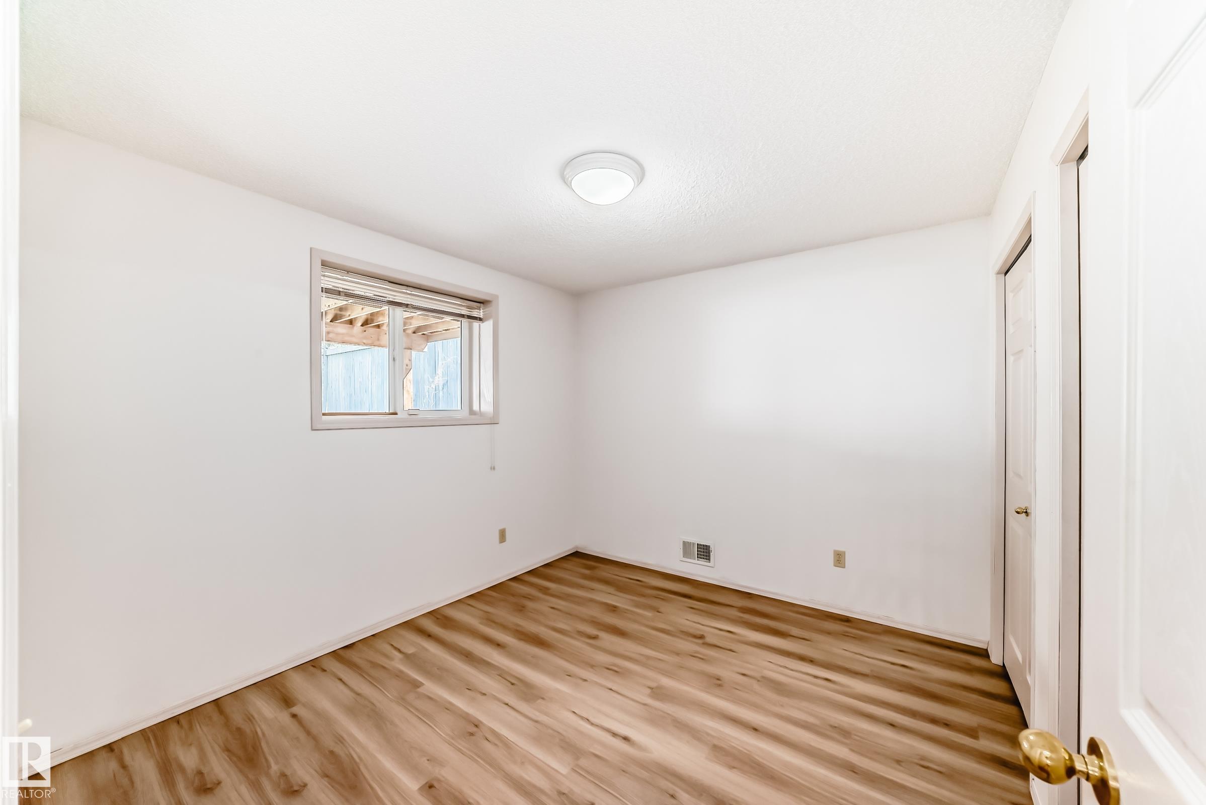 https://zimg.paragon.ice.com/ParagonImages/Property/PM/RAE/225399417/47/0/0/2296e2786b586edf10de04d8f37570bd/1/147ea2459a8ec79016b6fe00afc2474f/225399417-69abe872-20de-4621-a1b3-5b3c14a95d79.JPG