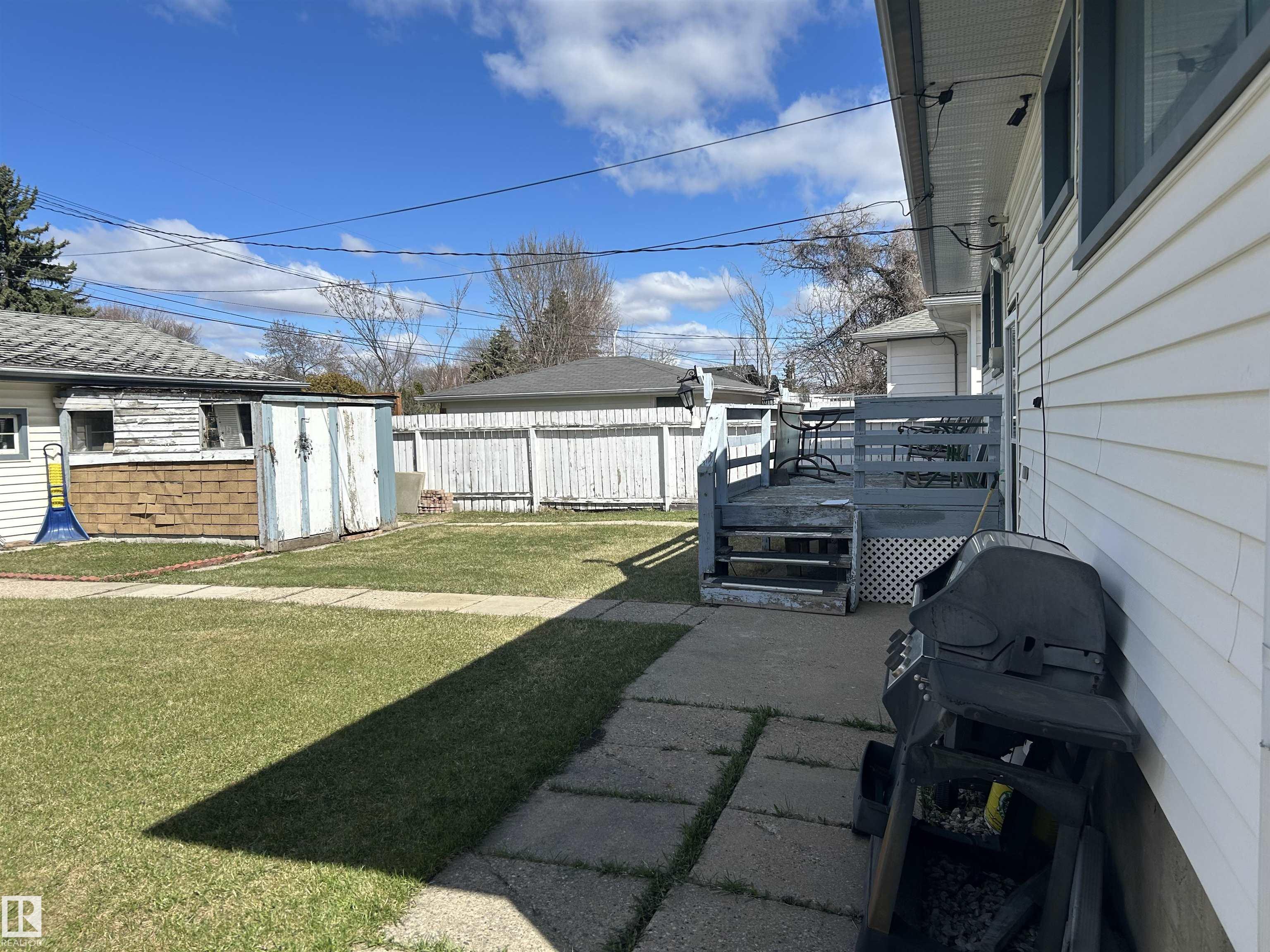 9612 75a Street NW, Holyrood, Edmonton