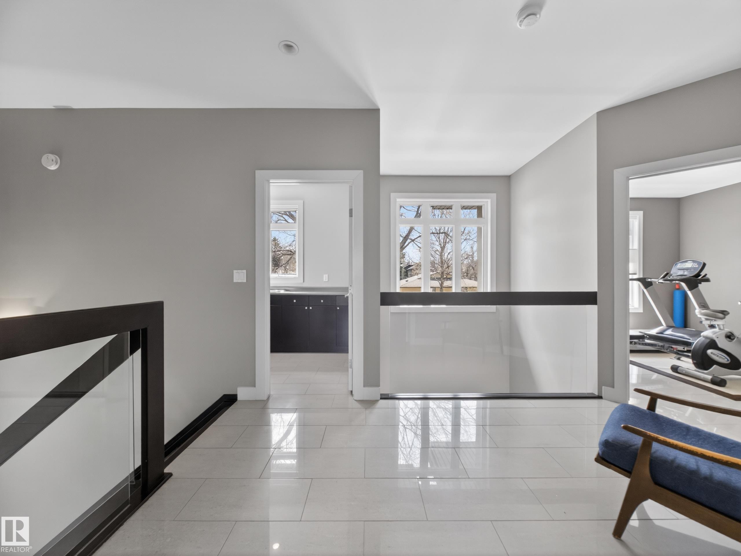 https://zimg.paragon.ice.com/ParagonImages/Property/PM/RAE/225399421/28/0/0/26834097925e2ae38d8fe9a1c9a8b5a2/1/913b9065f804c3a3861776c4304e18a5/225399421-0a3cbb48-8858-4f23-9013-9e30a37a758e.JPG