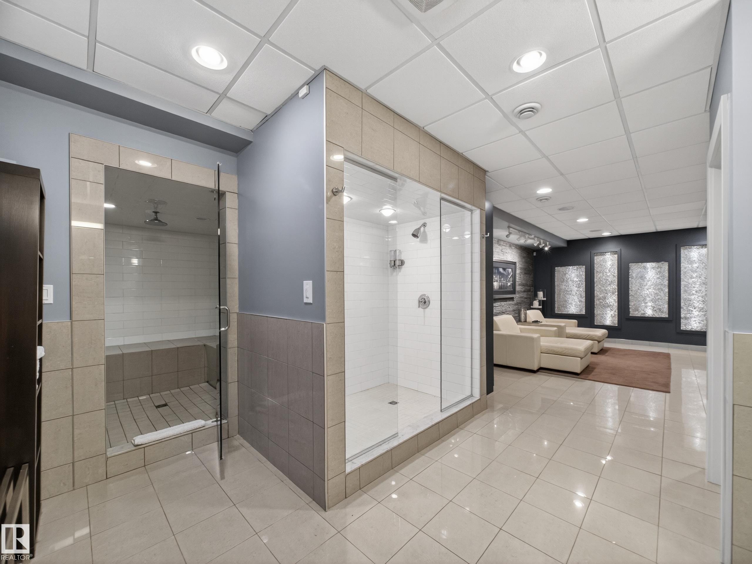 https://zimg.paragon.ice.com/ParagonImages/Property/PM/RAE/225399421/51/0/0/0fab07f012ce78903f3d9ad6de5748be/1/913b9065f804c3a3861776c4304e18a5/225399421-4ef91aed-23ff-4011-9cbe-54051fe71e36.JPG